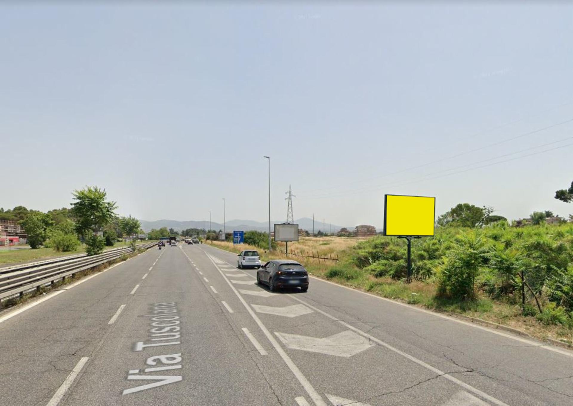 Impianto POSTER a Roma, in zona Decò Maxistore