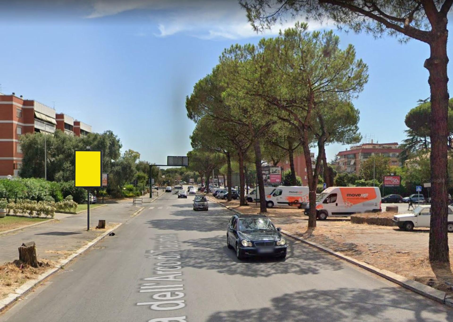 Impianto CARTELLONISTICA a Roma, in zona Eni Shop