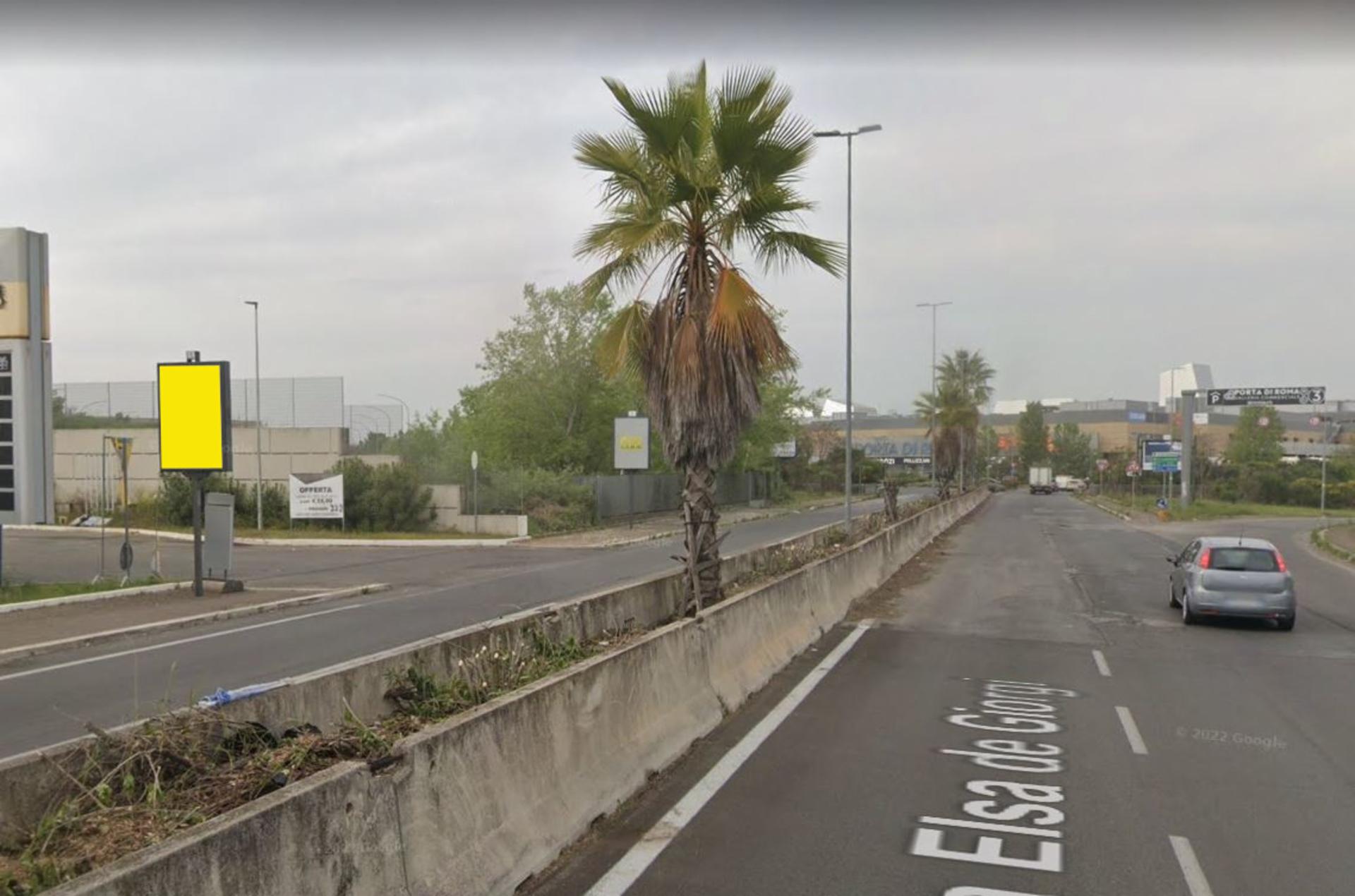 Impianto CARTELLONISTICA a Roma, in zona MediaWorld
