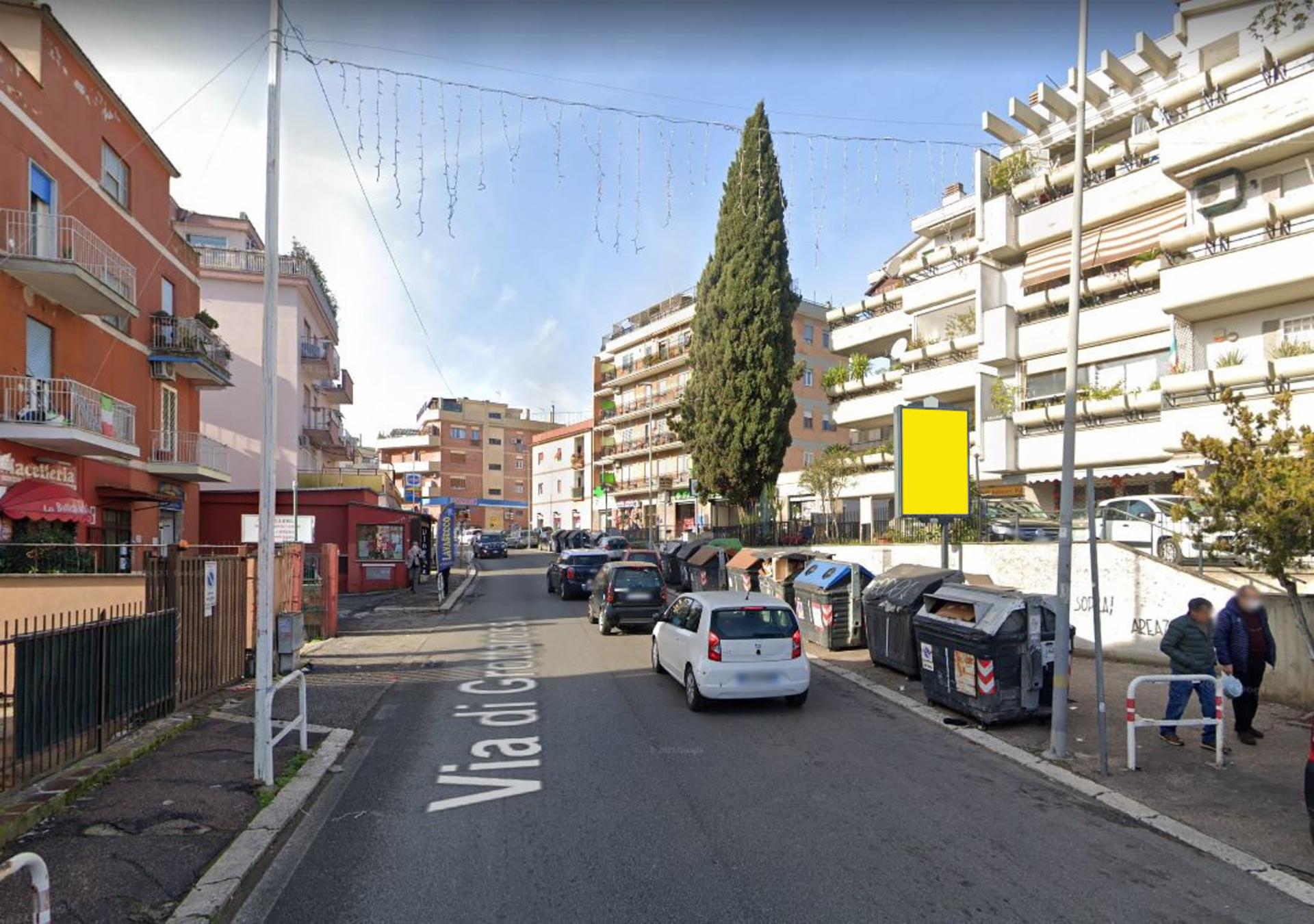 Impianto CARTELLONISTICA a Roma, in zona Insonnia Bar