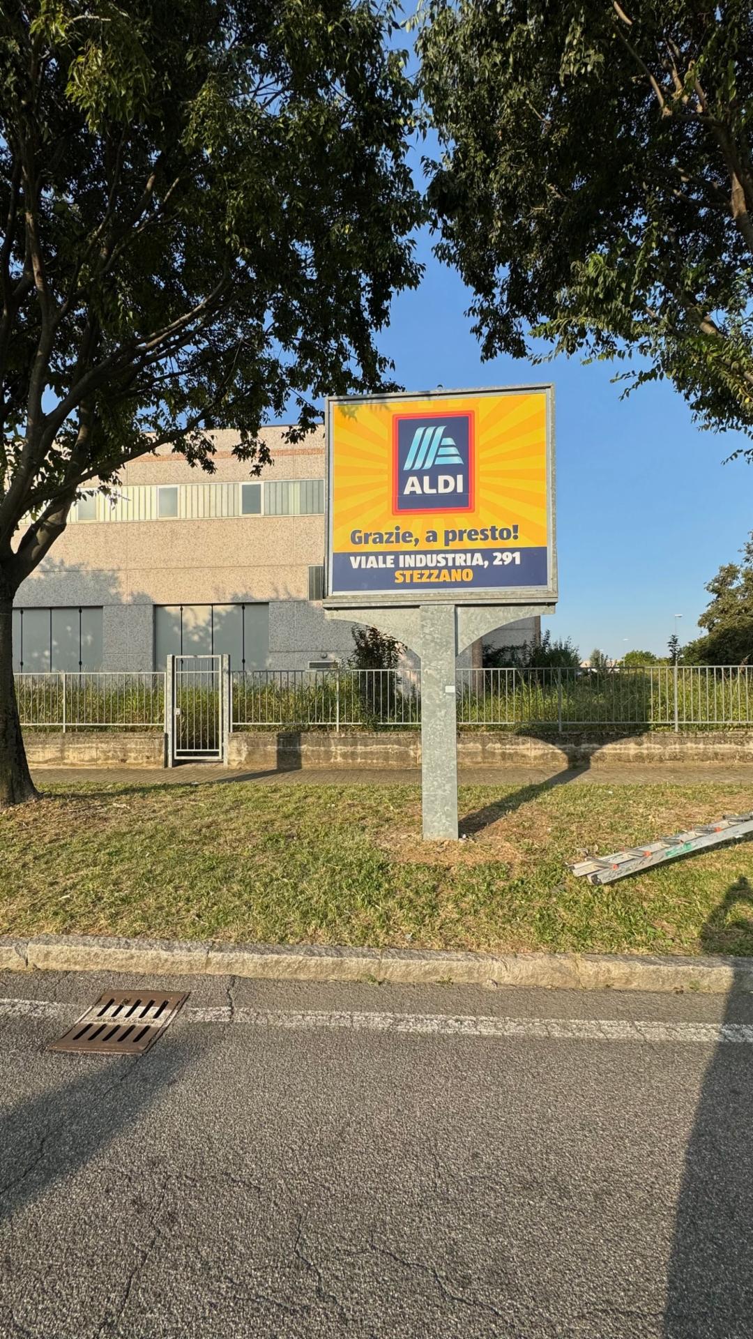 Impianto CARTELLONISTICA a Stezzano, in zona Grano Puro