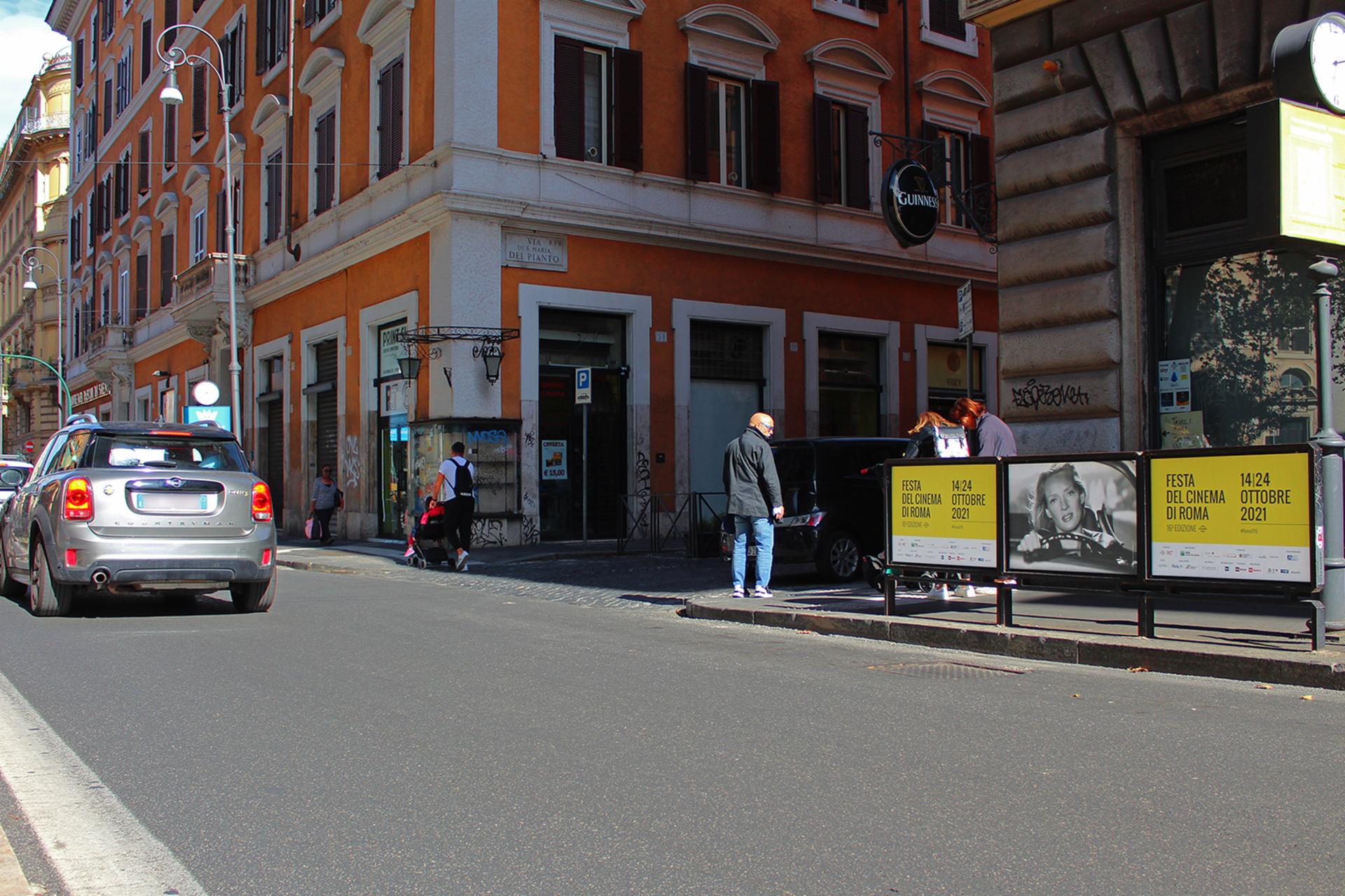 Impianto a VIA ARENULA - ang. Via S. Maria del Pianto  Roma