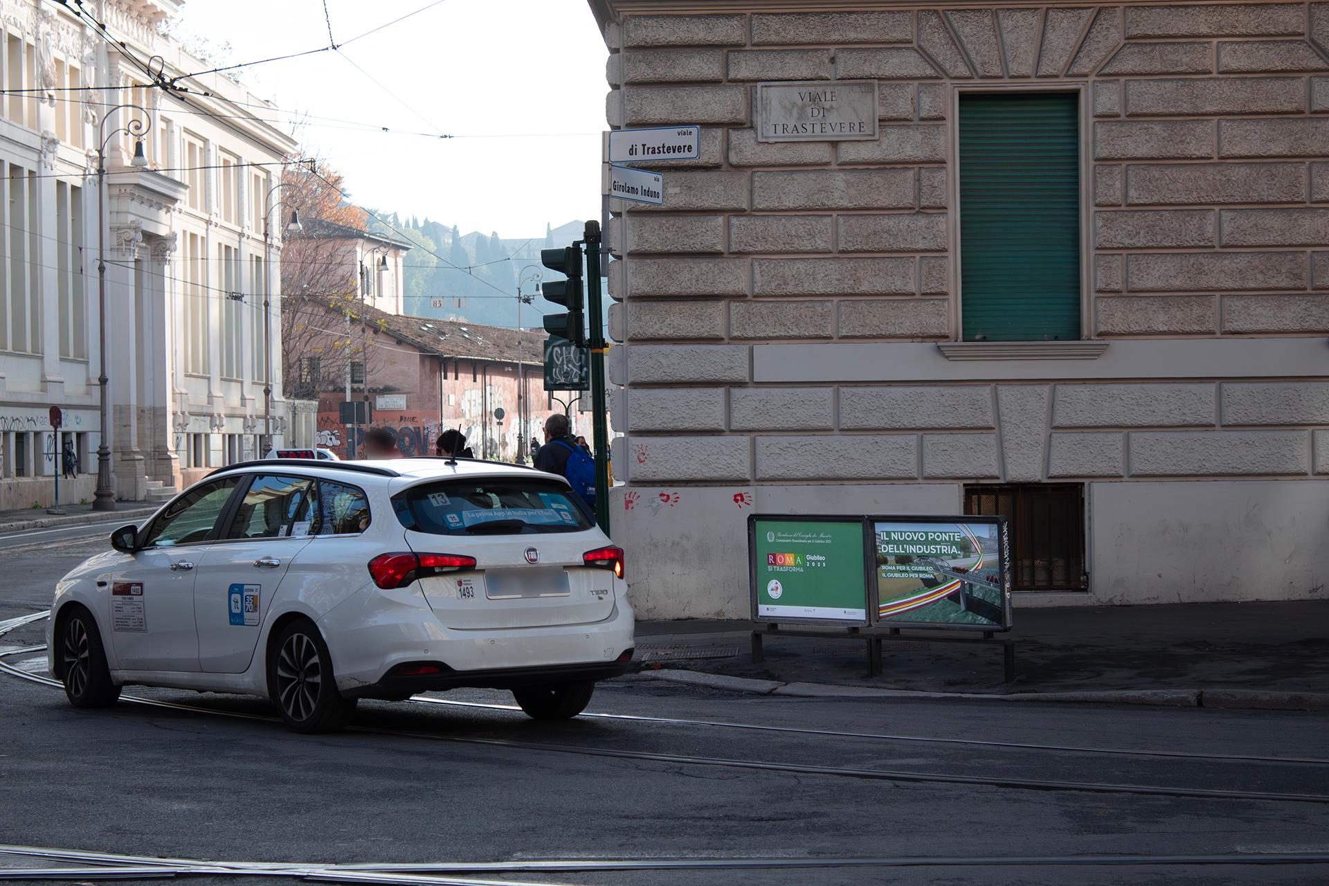 Impianto a VIALE TRASTEVERE - ang. Via Induno (lt. Sud)  Roma