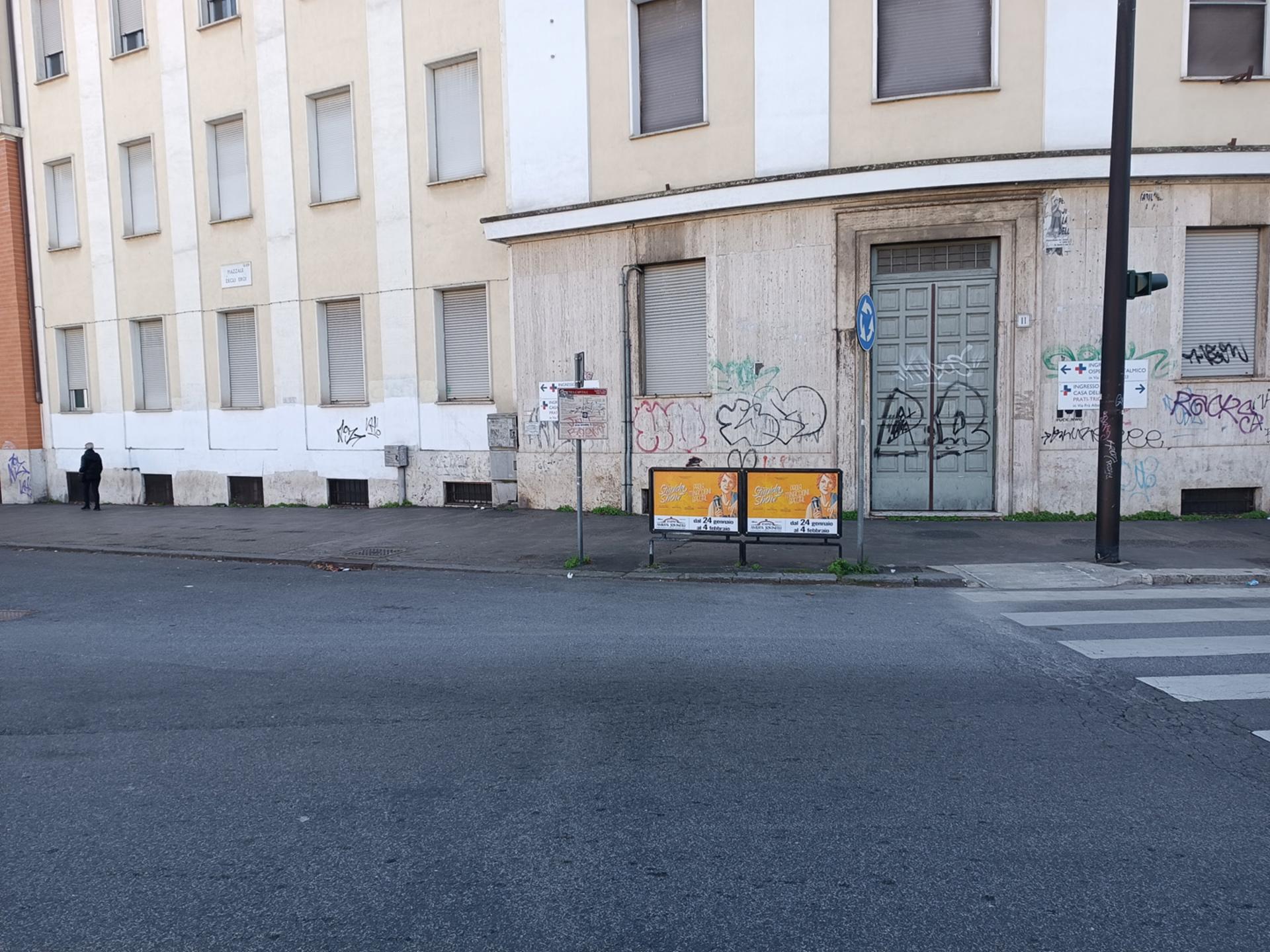 Impianto a VIA CIPRO - ang. Piazzale degli Eroi (sx)  Roma