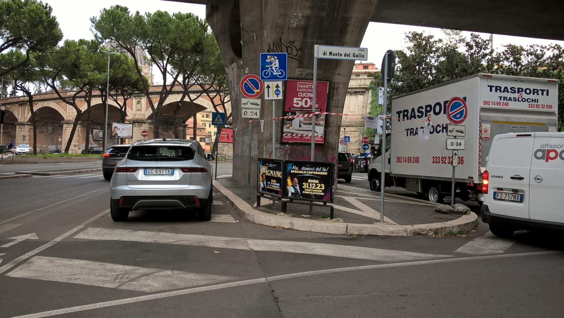 Impianto a PIAZZALE GREGORIO VII - ang. Via Monte del Gallo (Spartitraffico)  Roma