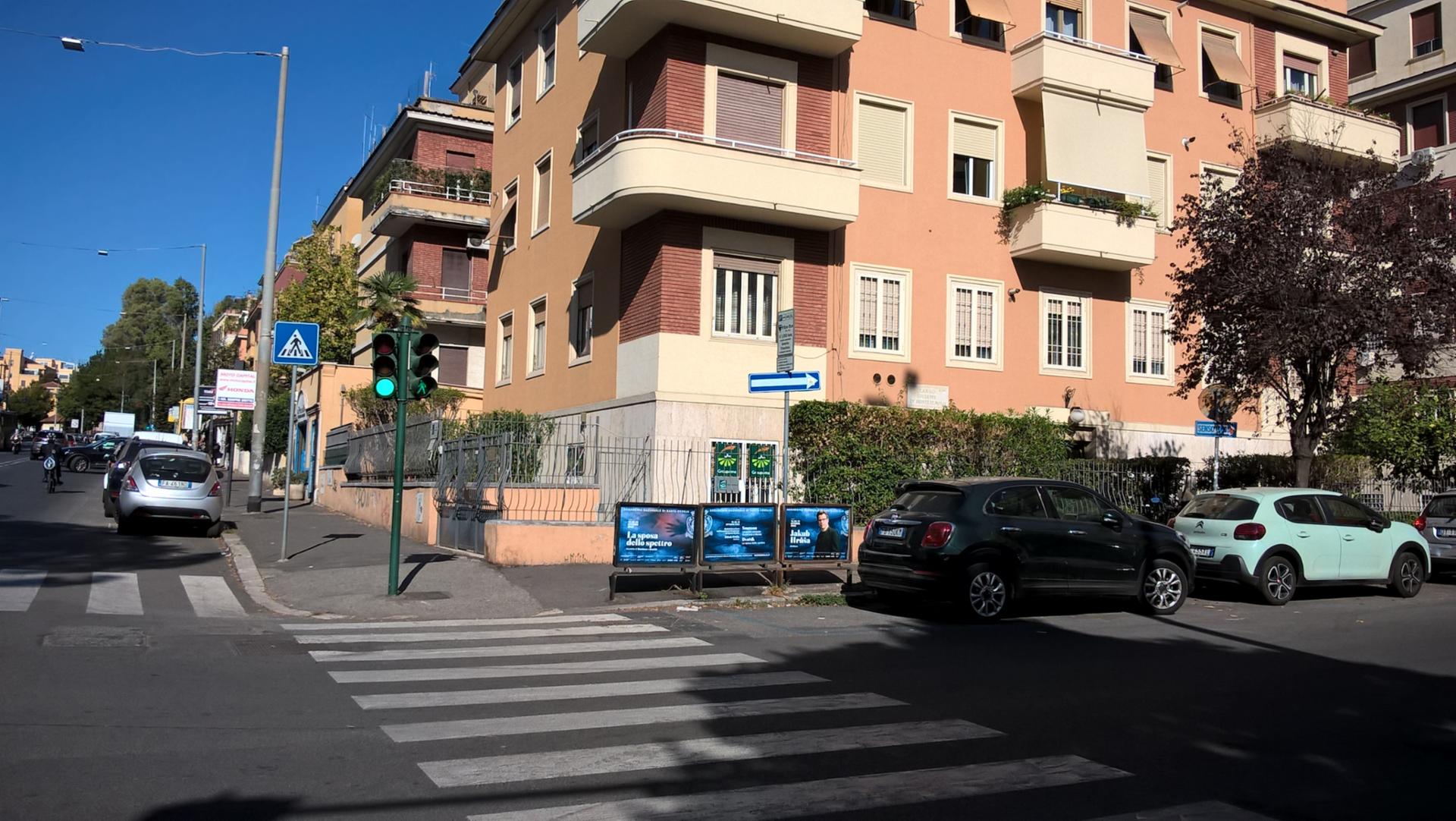 Impianto a VIALE MEDAGLIE D'ORO - ang. Via San Tommaso d'Aquino  Roma