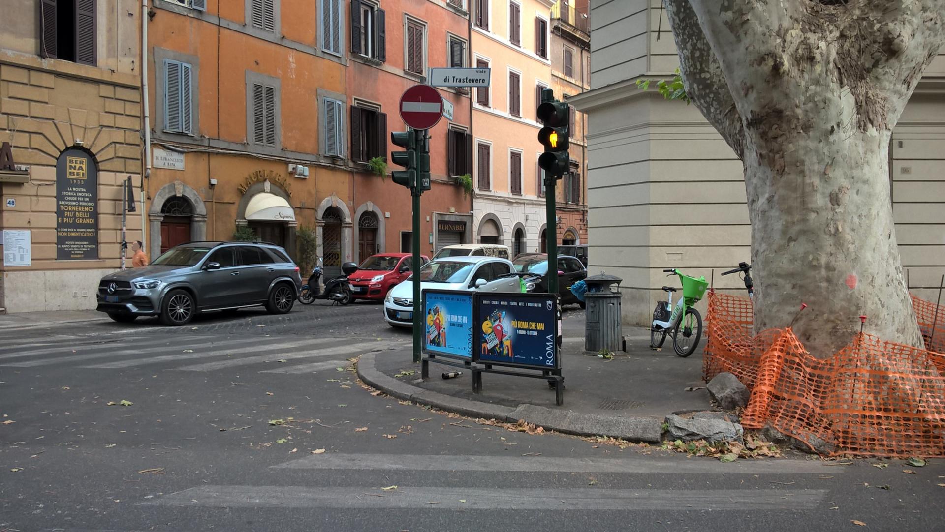 Impianto a VIALE TRASTEVERE - ang. Via S. Francesco a Ripa (dir. Lungotevere)  Roma