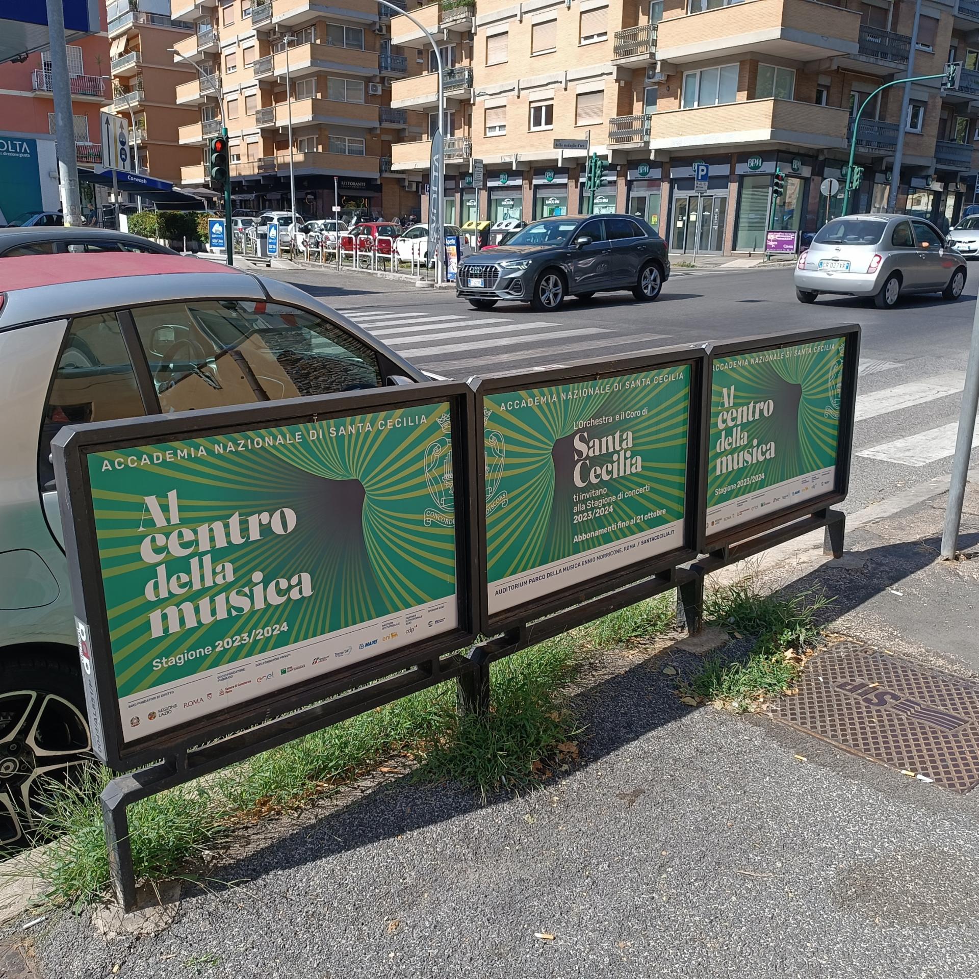 Impianto a VIALE MEDAGLIE D'ORO - ang. Via Labriola (dx)  Roma