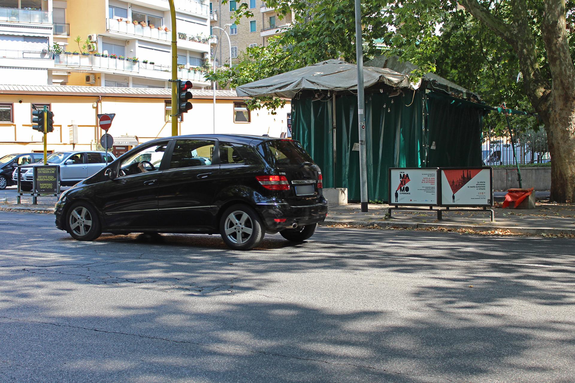 Impianto TRANSENNA a Roma, in zona Caffè Pony Club