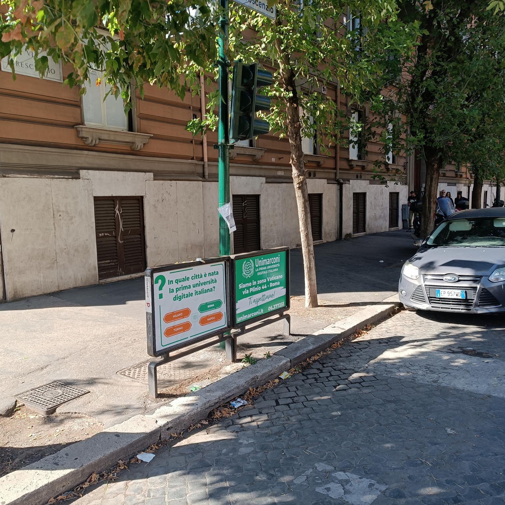 Impianto a VIA CRESCENZIO - alt. Piazza Adriana (dx)  Roma