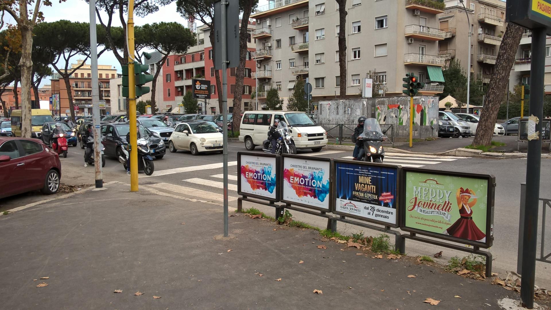 Impianto a PIAZZA VILLA CARPEGNA - fr. Villa Carpegna (Ingresso, dx)  Roma