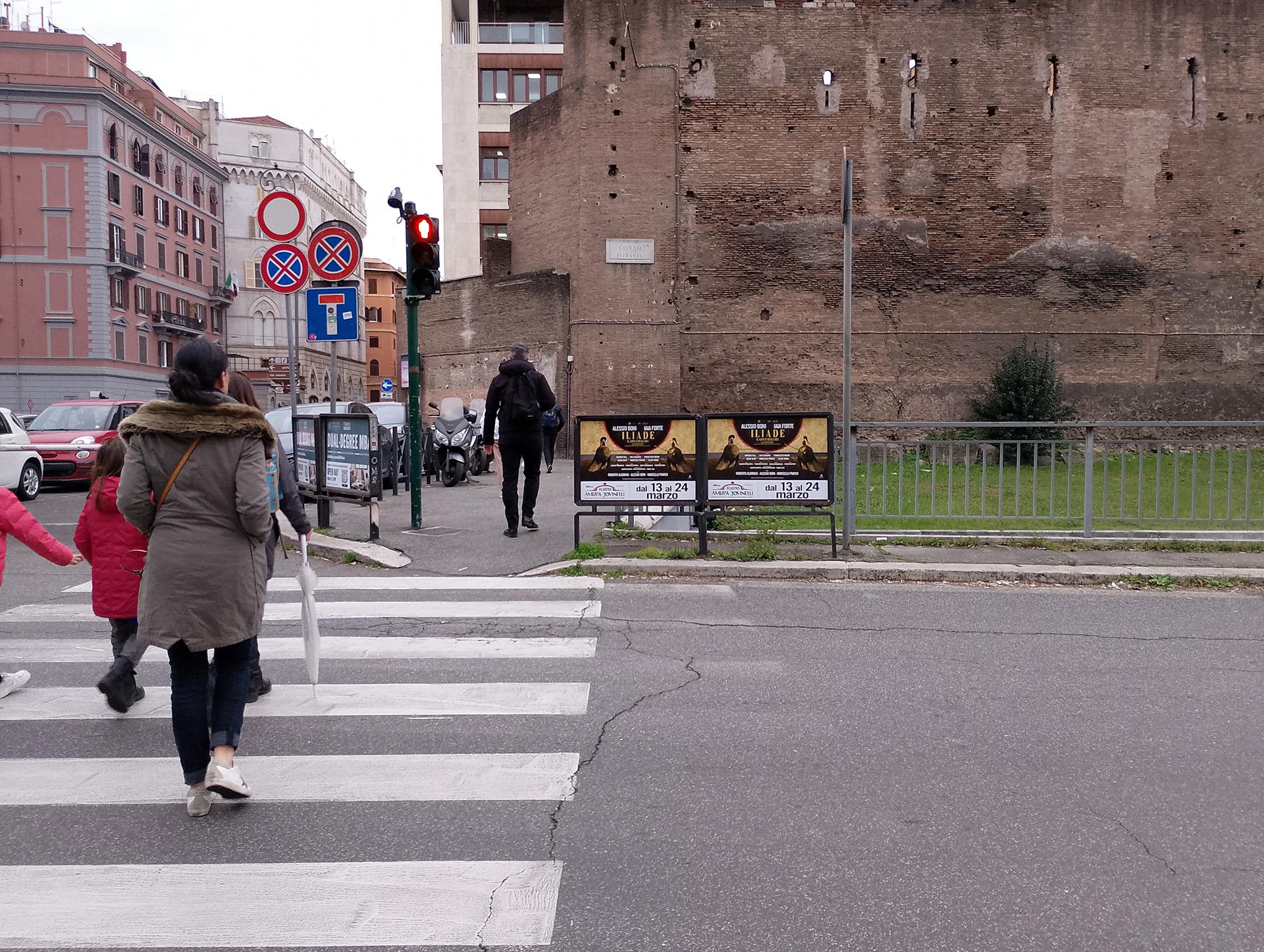 Impianto a PIAZZA FIUME - fr. Rinascente (dx)  Roma