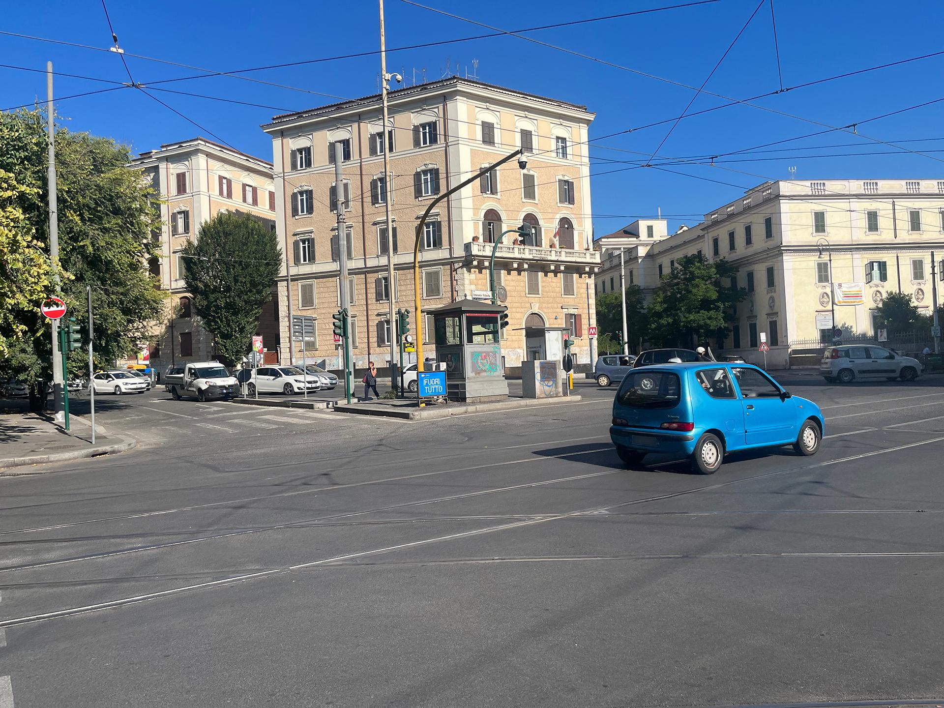 Impianto a VIALE MANZONI - ang. Via Emanuele Filiberto (Spartitraffico)  Roma