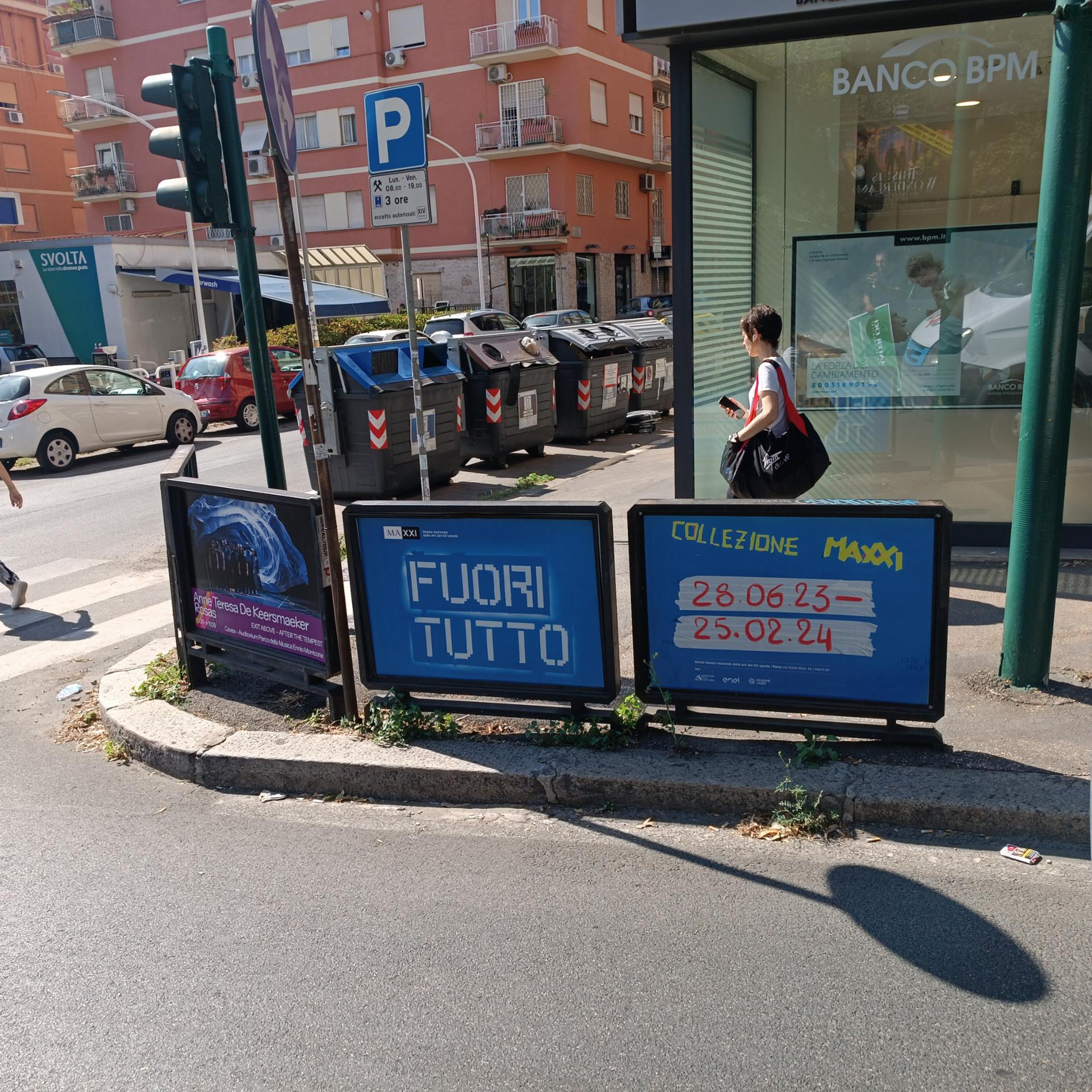 Impianto a VIALE MEDAGLIE D'ORO - ang. Via Serafino (dx)  Roma