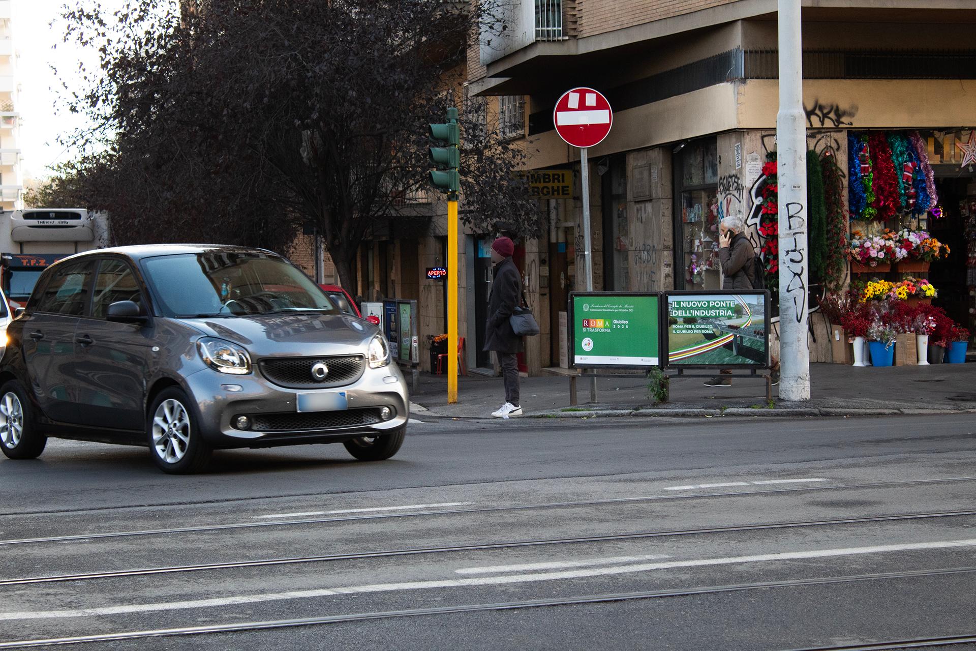 Impianto a VIALE TRASTEVERE - ang. Via Pascarella (lt. Sud)  Roma