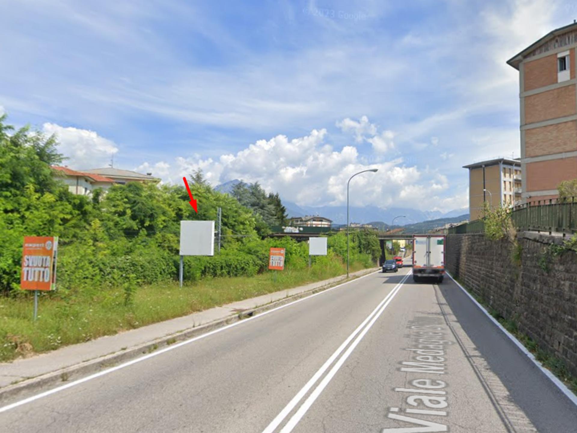 Impianto CARTELLONISTICA a Belluno, in zona Parrucchiere Modà