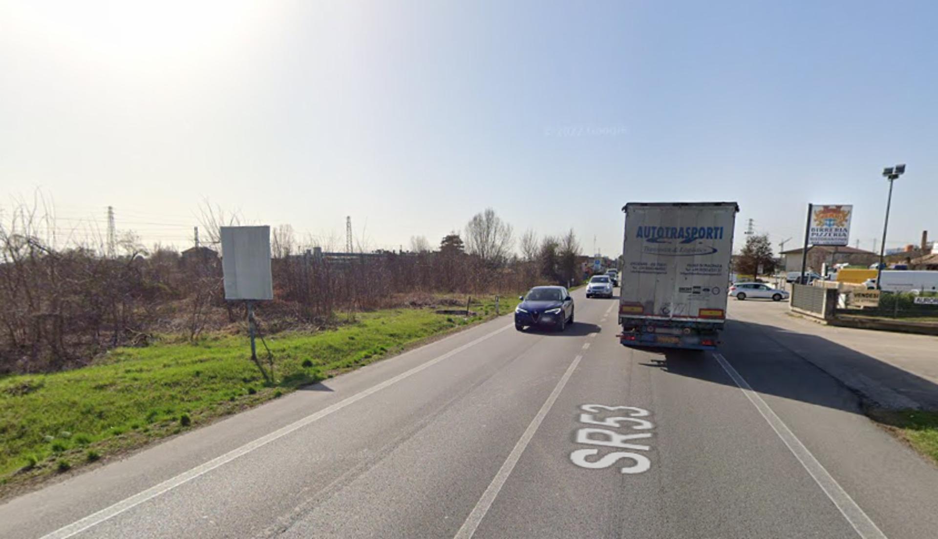 Impianto CARTELLONISTICA a Carmignano di Brenta, in zona Der Platz