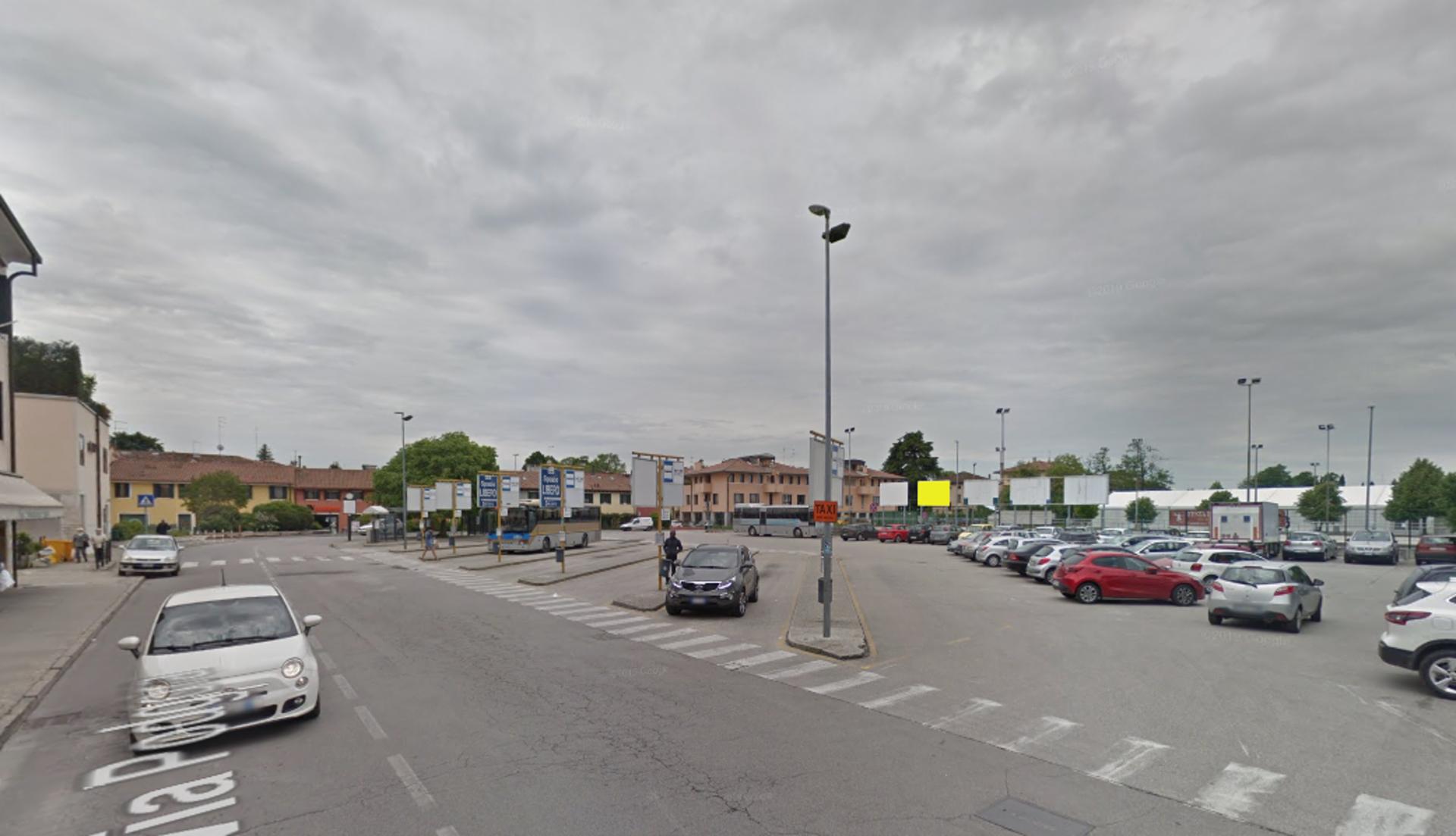 Impianto POSTER a Castelfranco Veneto, in zona Snack Pizza