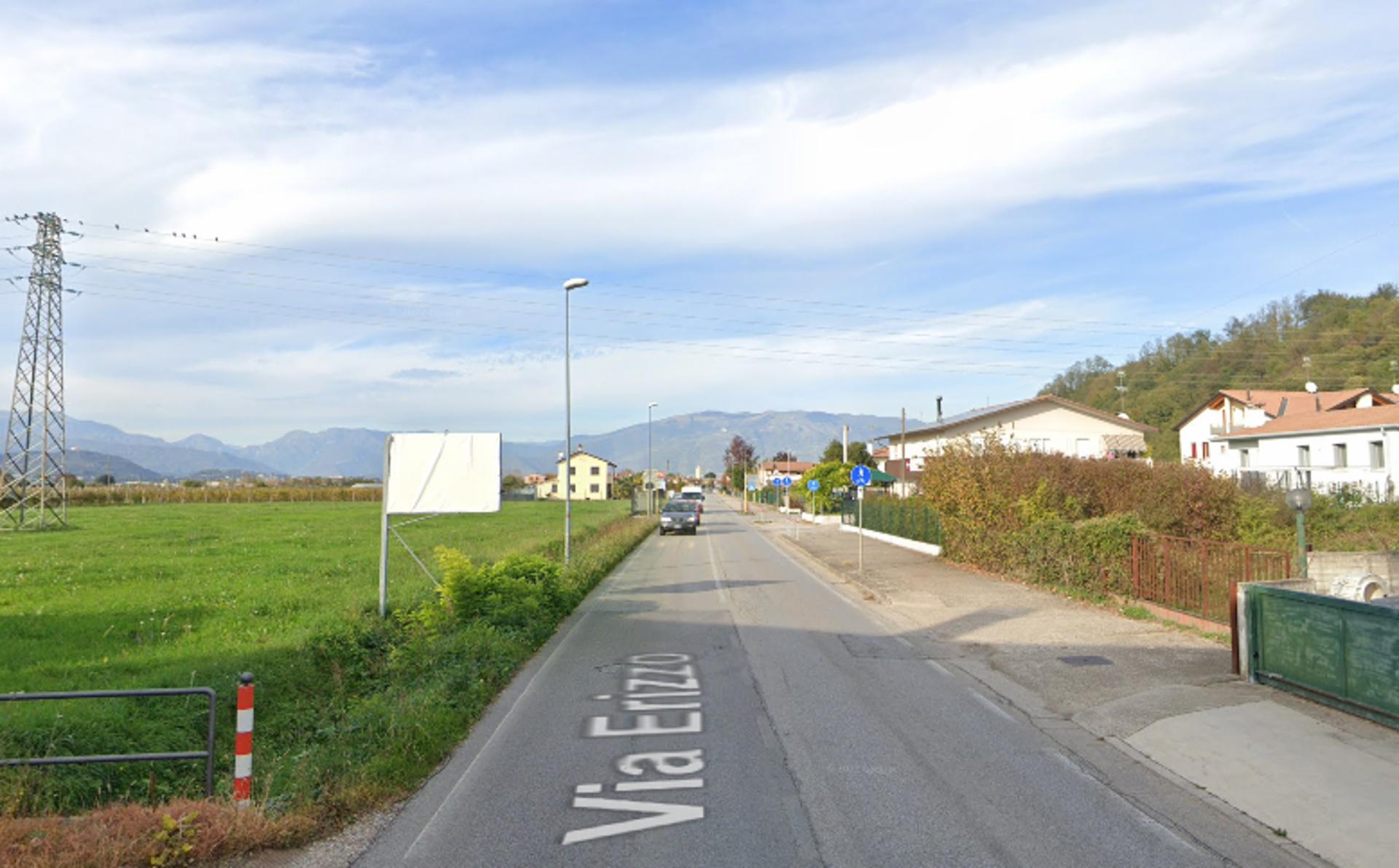 Impianto CARTELLONISTICA a Montebelluna, in zona Pizzeria al Glicine