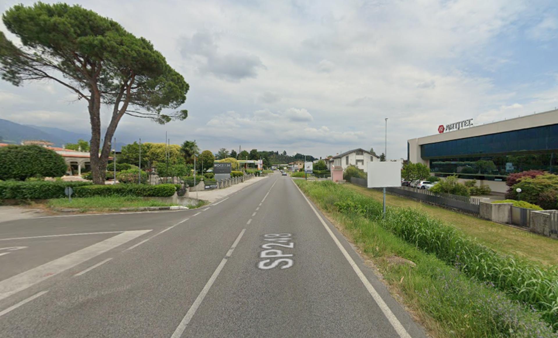 Impianto CARTELLONISTICA a Romano d'Ezzelino, in zona Mardignon Pizza & Cucina