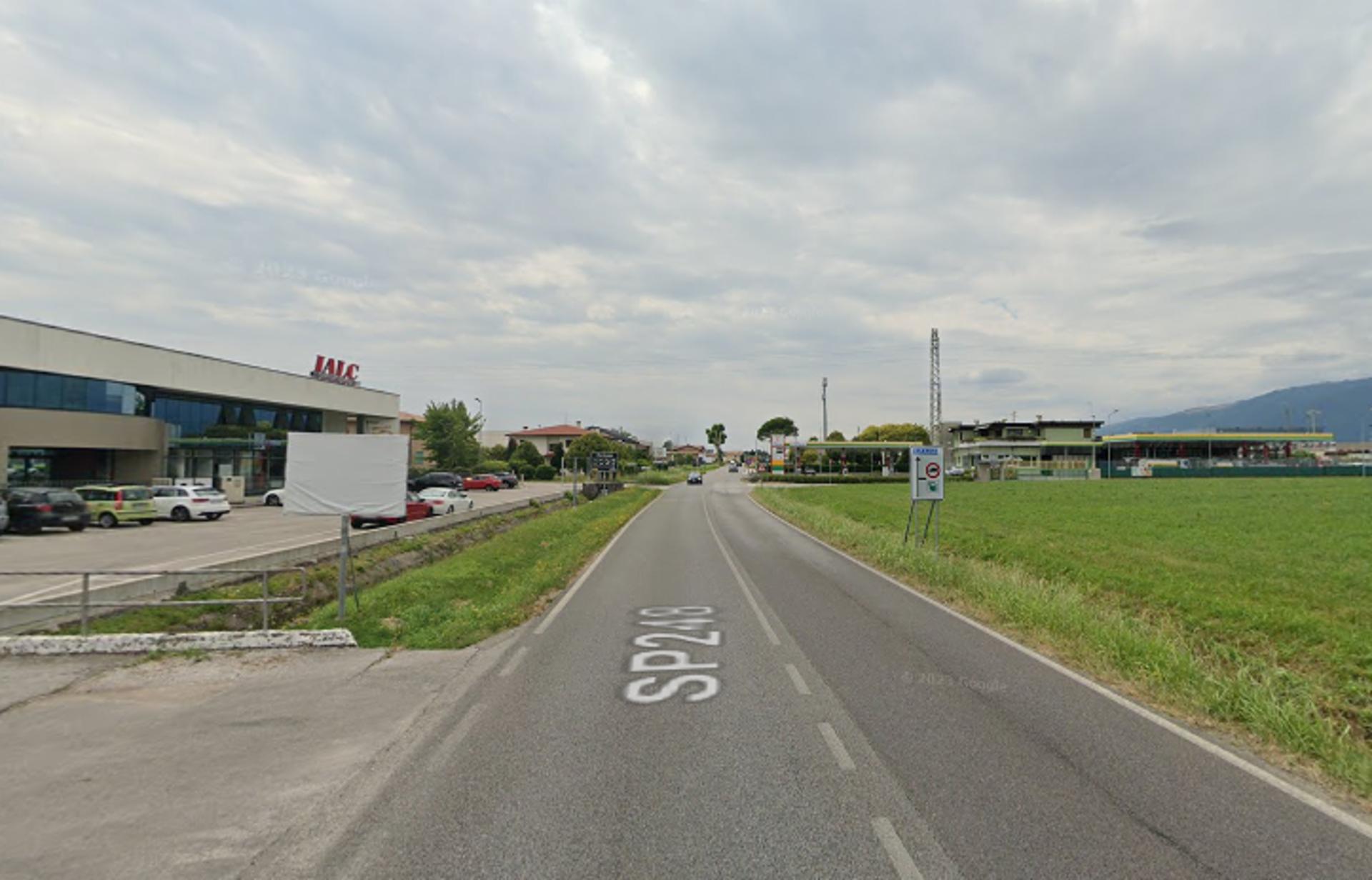 Impianto CARTELLONISTICA a Romano d'Ezzelino, in zona Erio’s Pizza