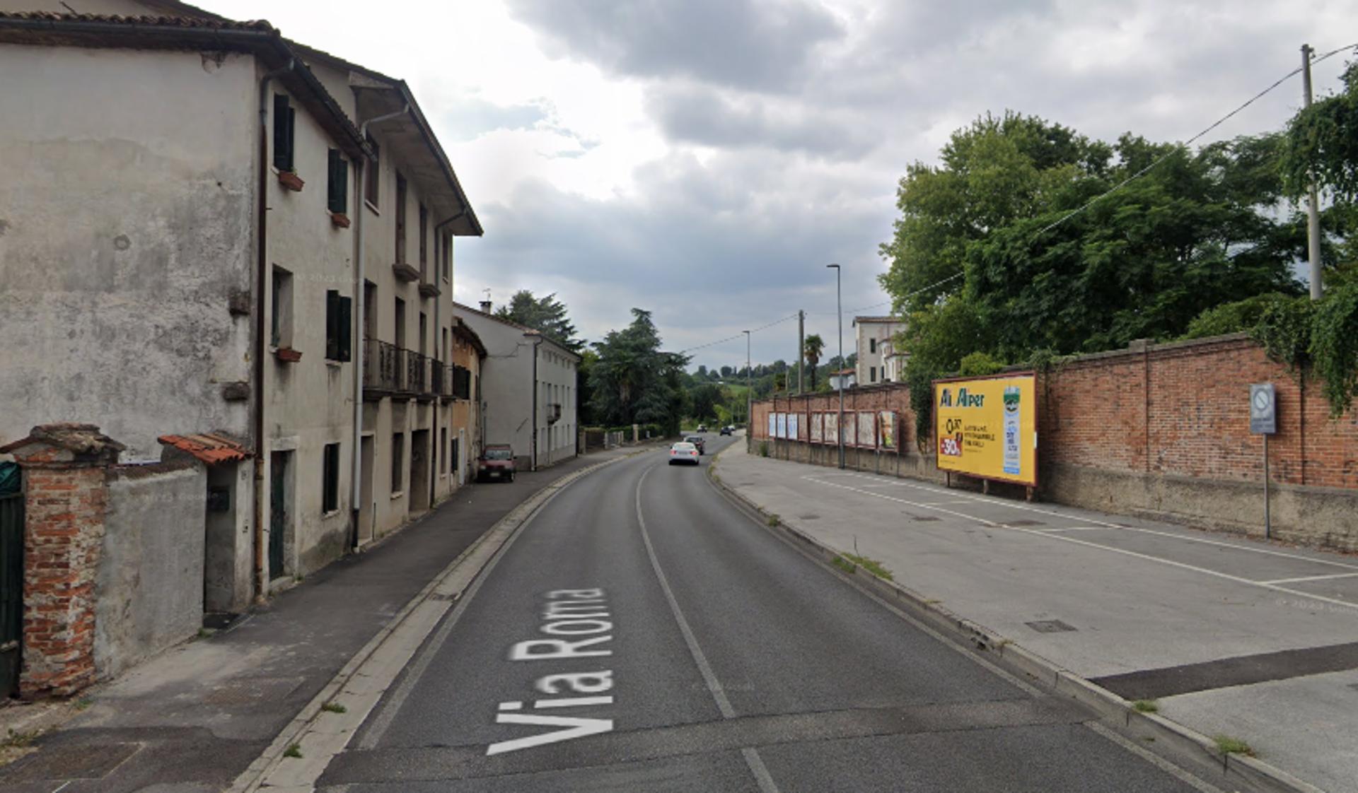 Impianto 6 X 3 a Fonte, in zona American bar