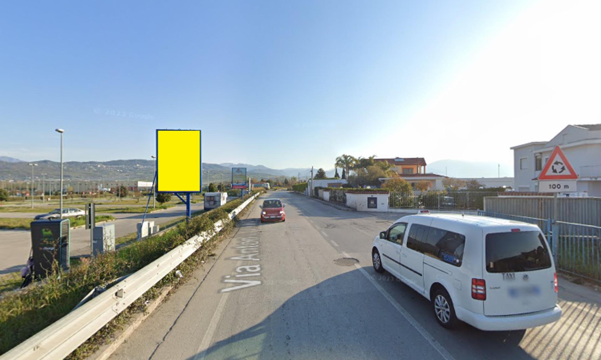 Impianto POSTER a Montecorvino Pugliano, in zona Decathlon