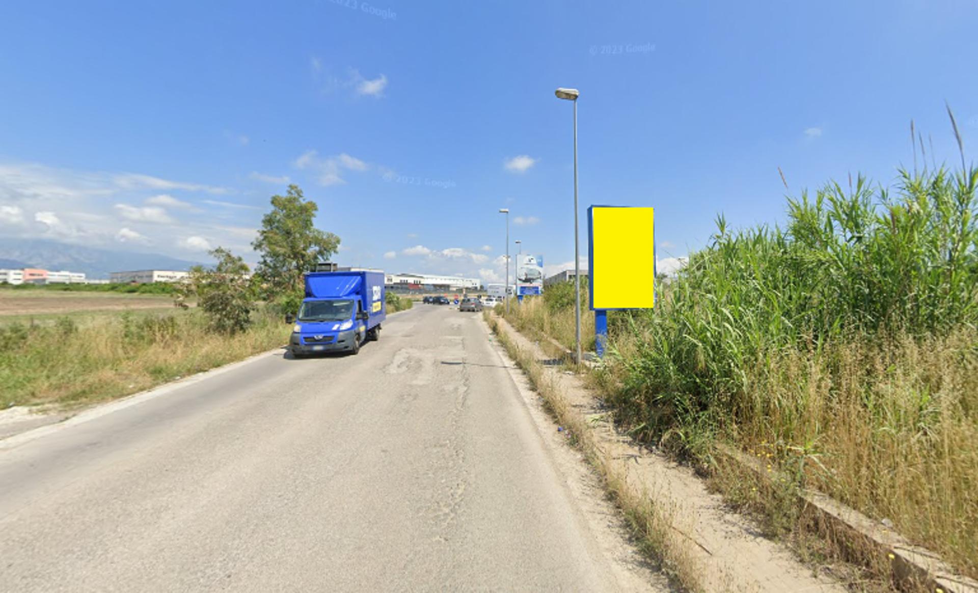 Impianto POSTER a Montecorvino Pugliano, in zona Decathlon