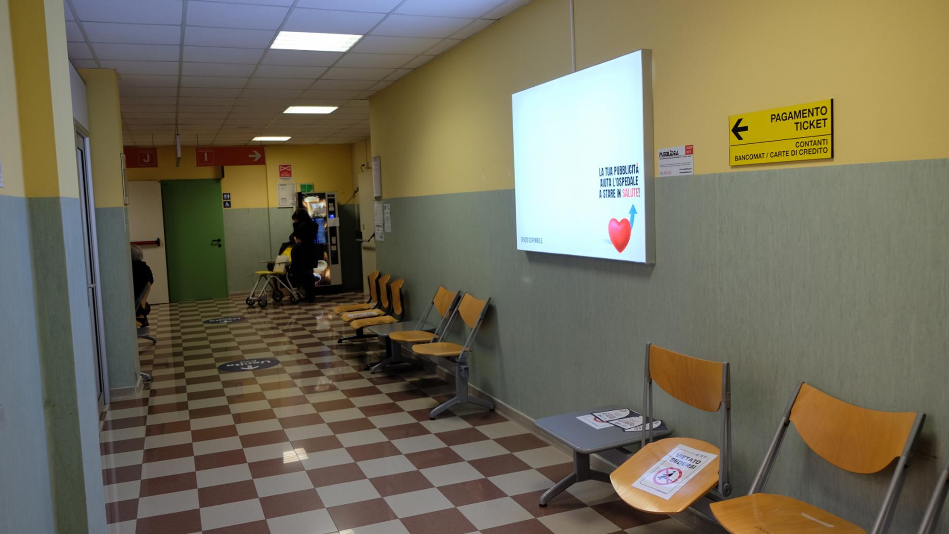 Impianto DISPLAY / LED a Pisa, in zona Bar Hermes