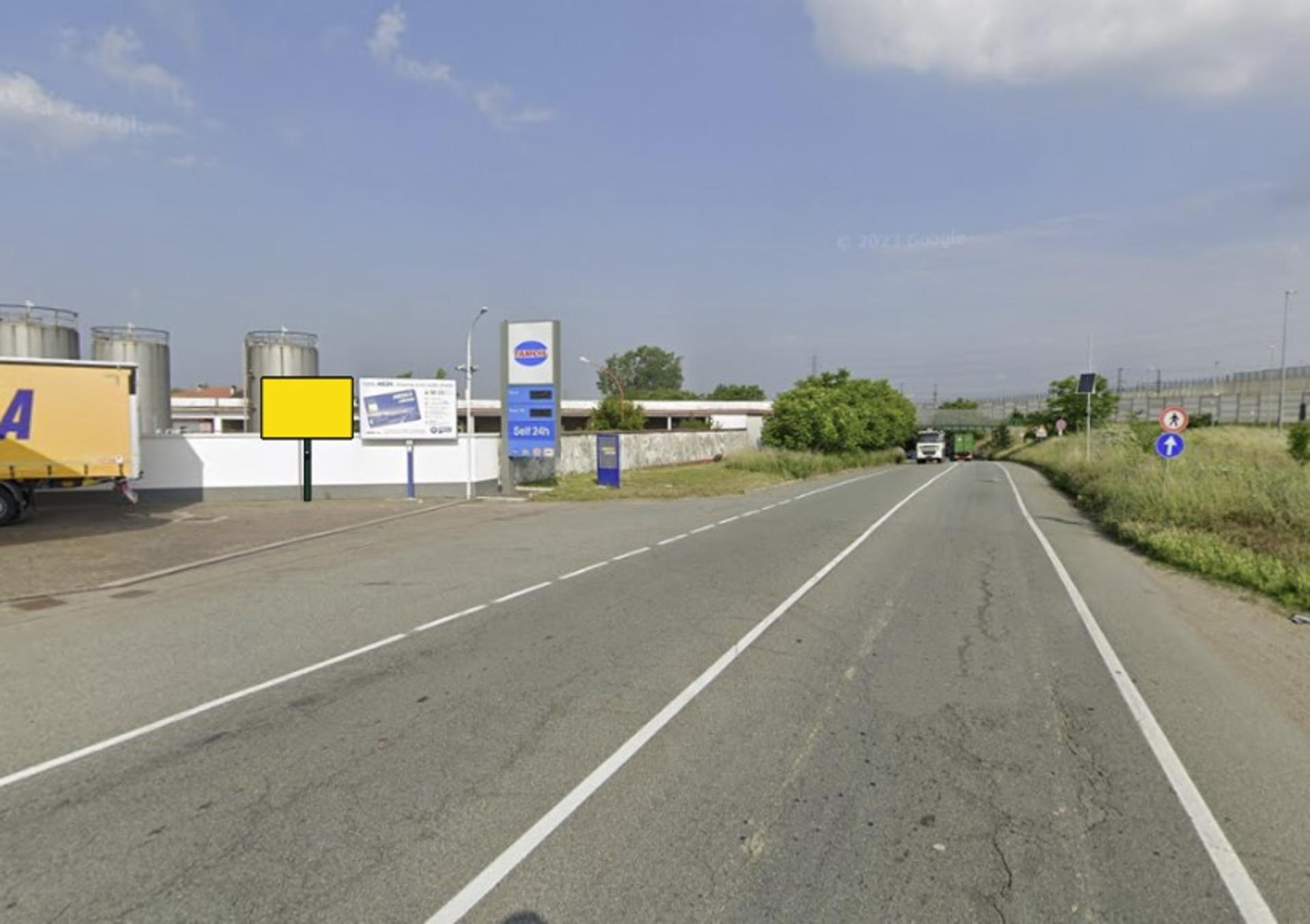 Impianto CARTELLONISTICA a Arluno, in zona I Fratellini