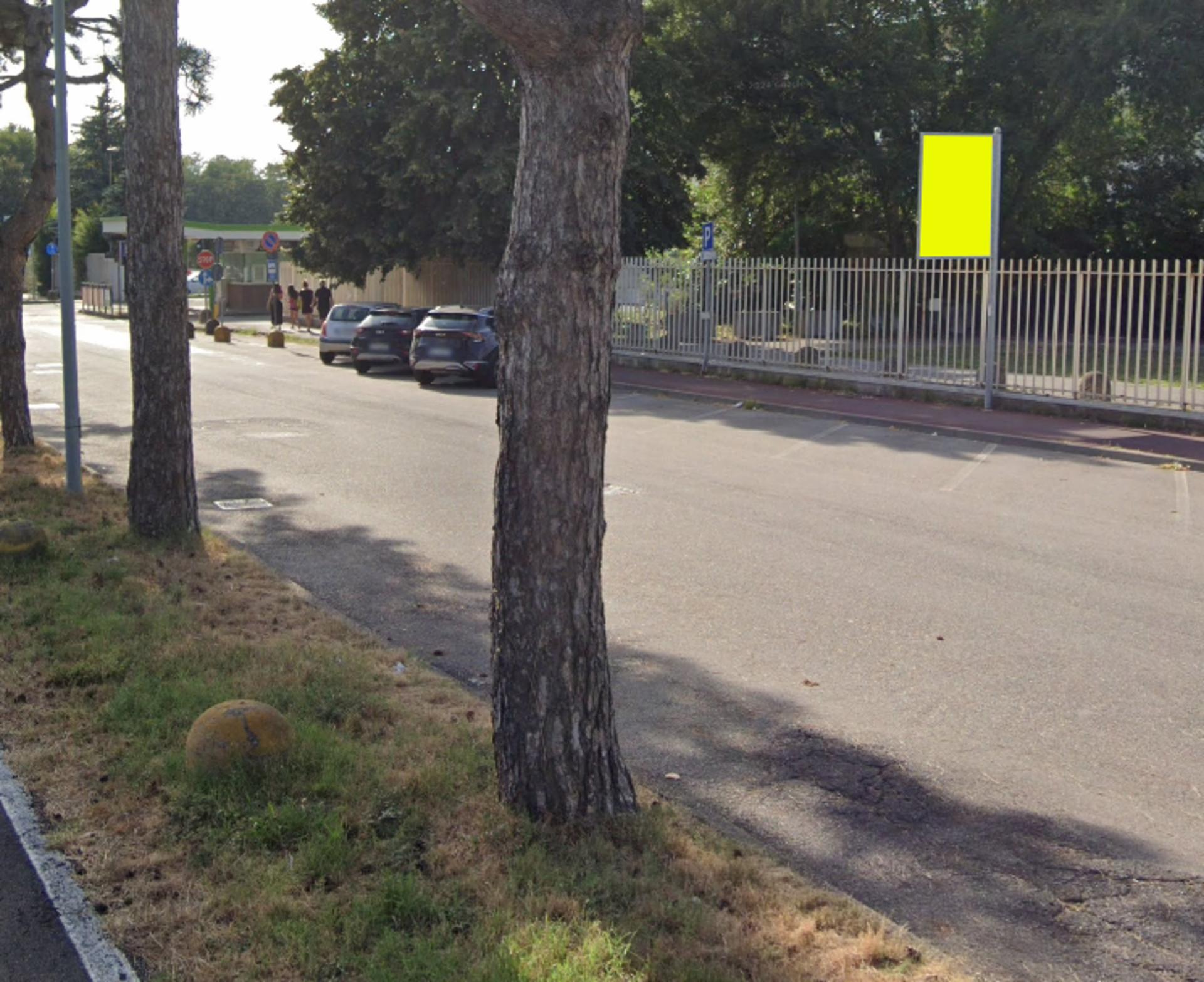 Impianto a Via Piemonte, a 37 metri da ingresso ospedale Santa Maria.  Castellanza