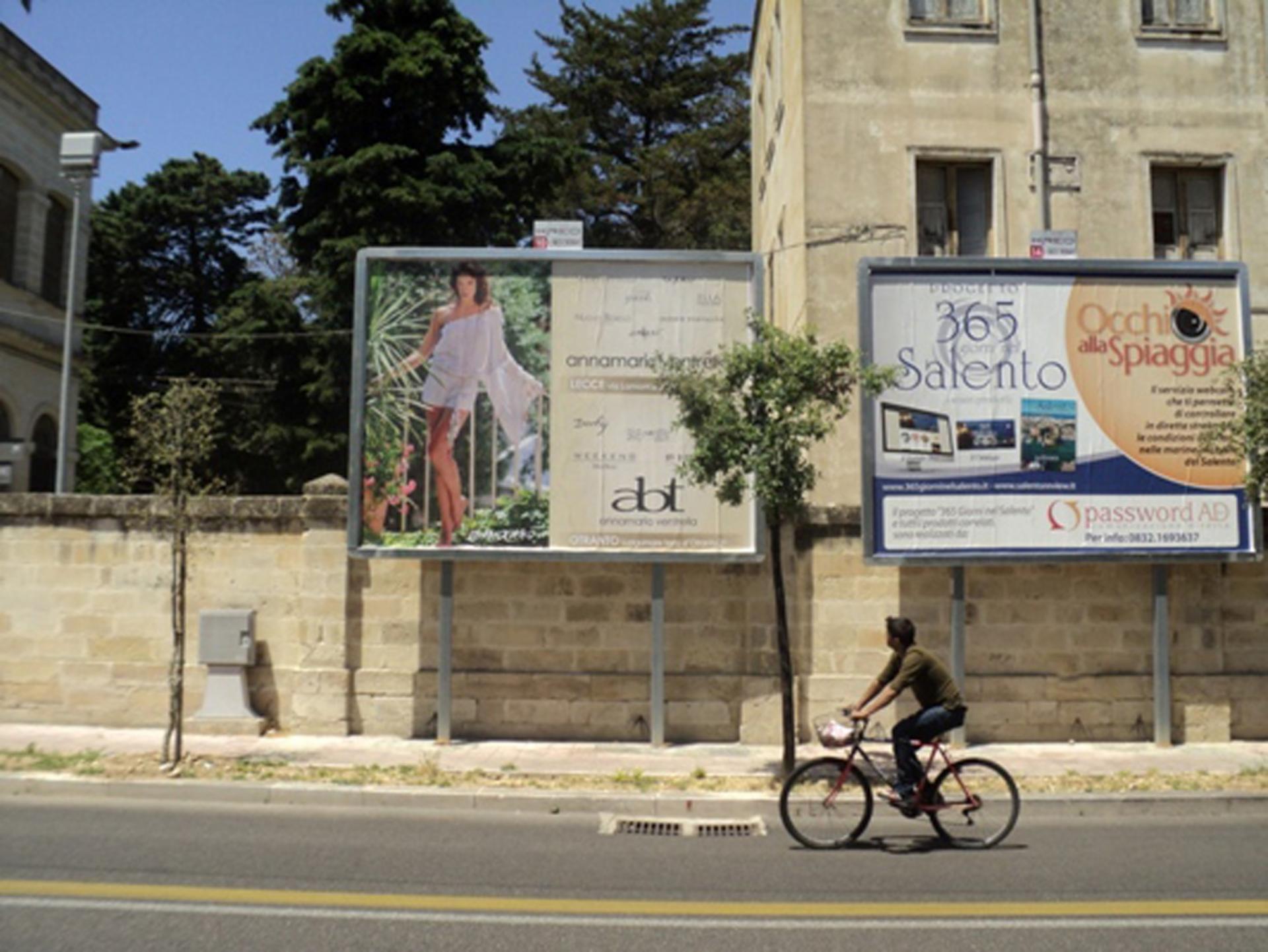 Impianto POSTER a Lecce, in zona Nat Market