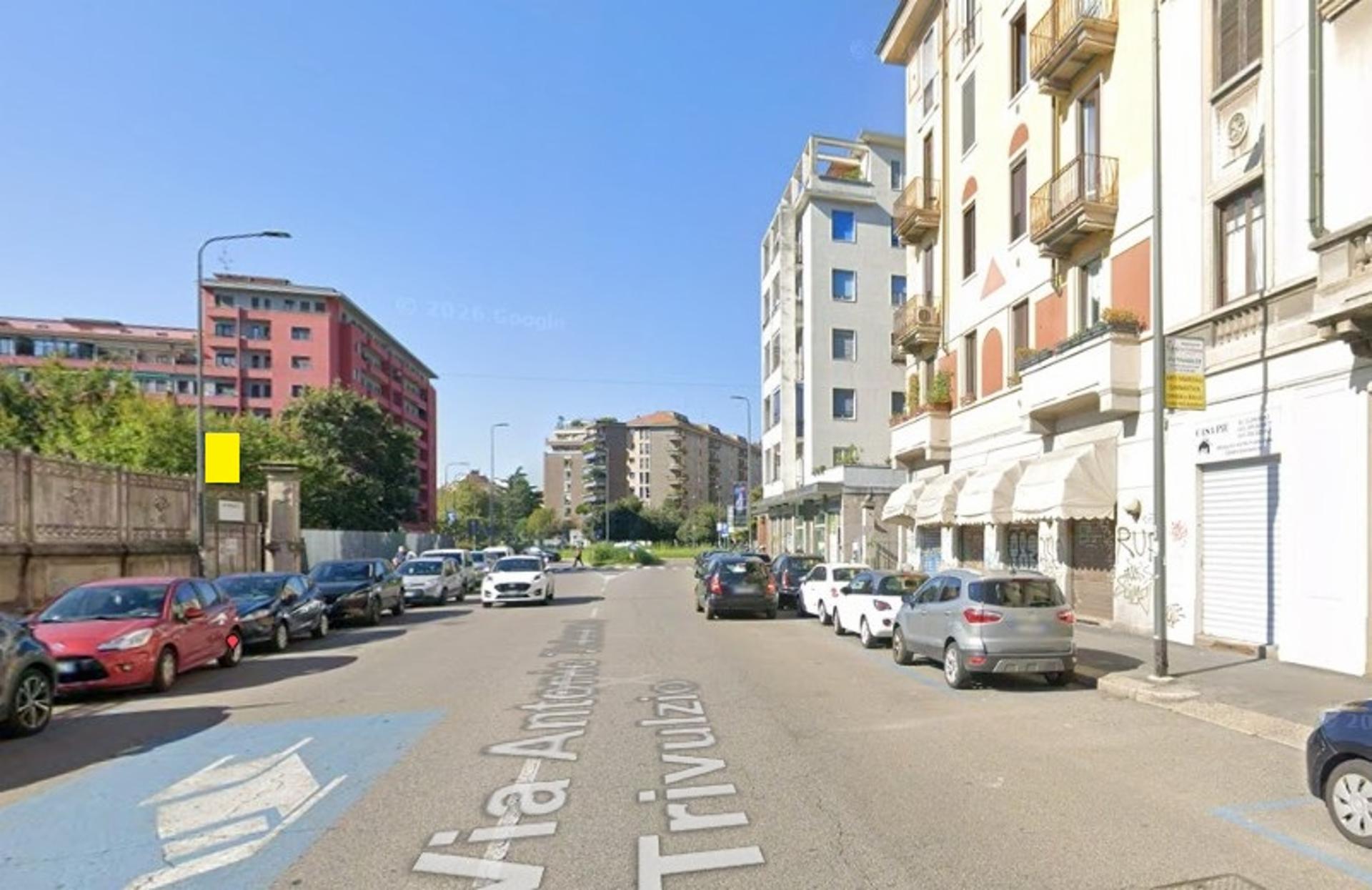 Impianto TARGA PALO a Milano, in zona Galà Camiceria Ferrari