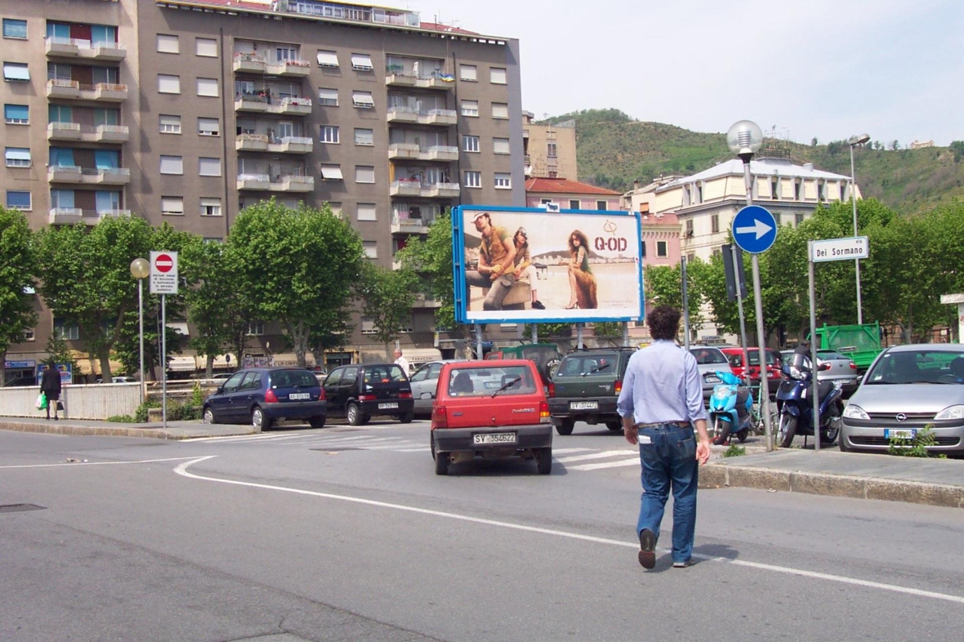 Impianto 6 X 3 a Savona, in zona Bar Jimmy