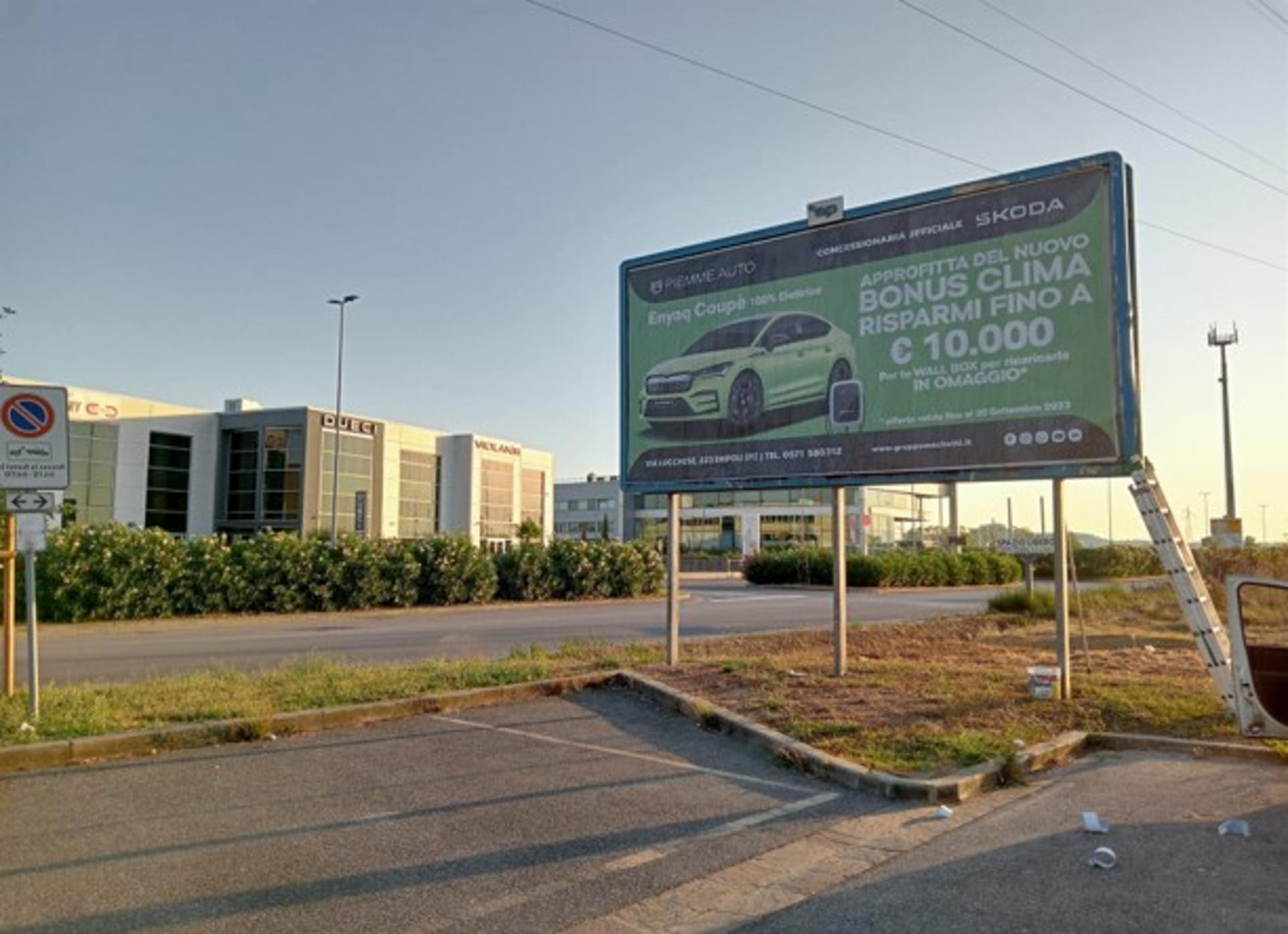 Impianto 6 X 3 a Empoli, in zona Namaste India