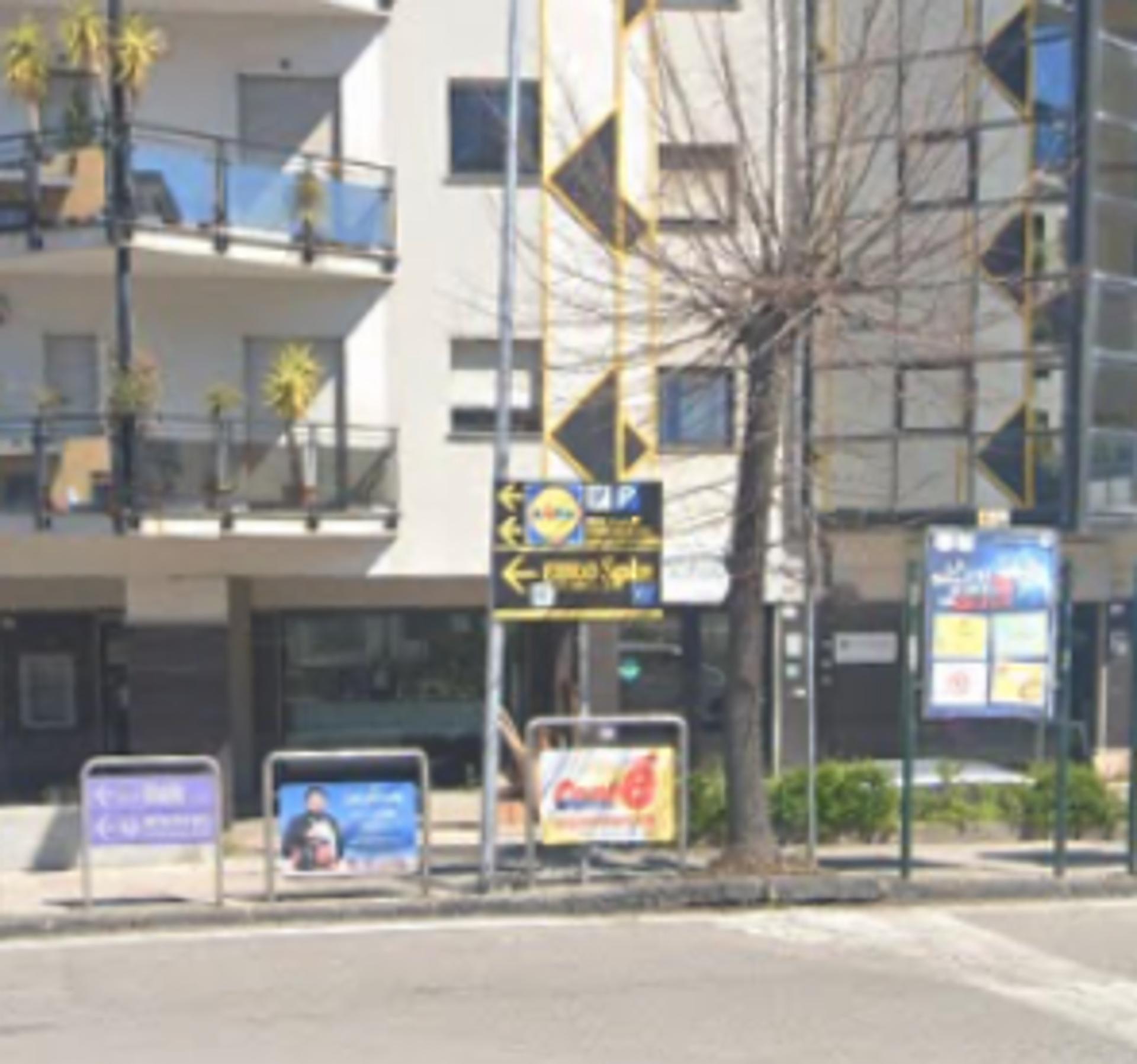 Impianto FRECCE / PREINSEGNE a Cosenza, in zona Conad