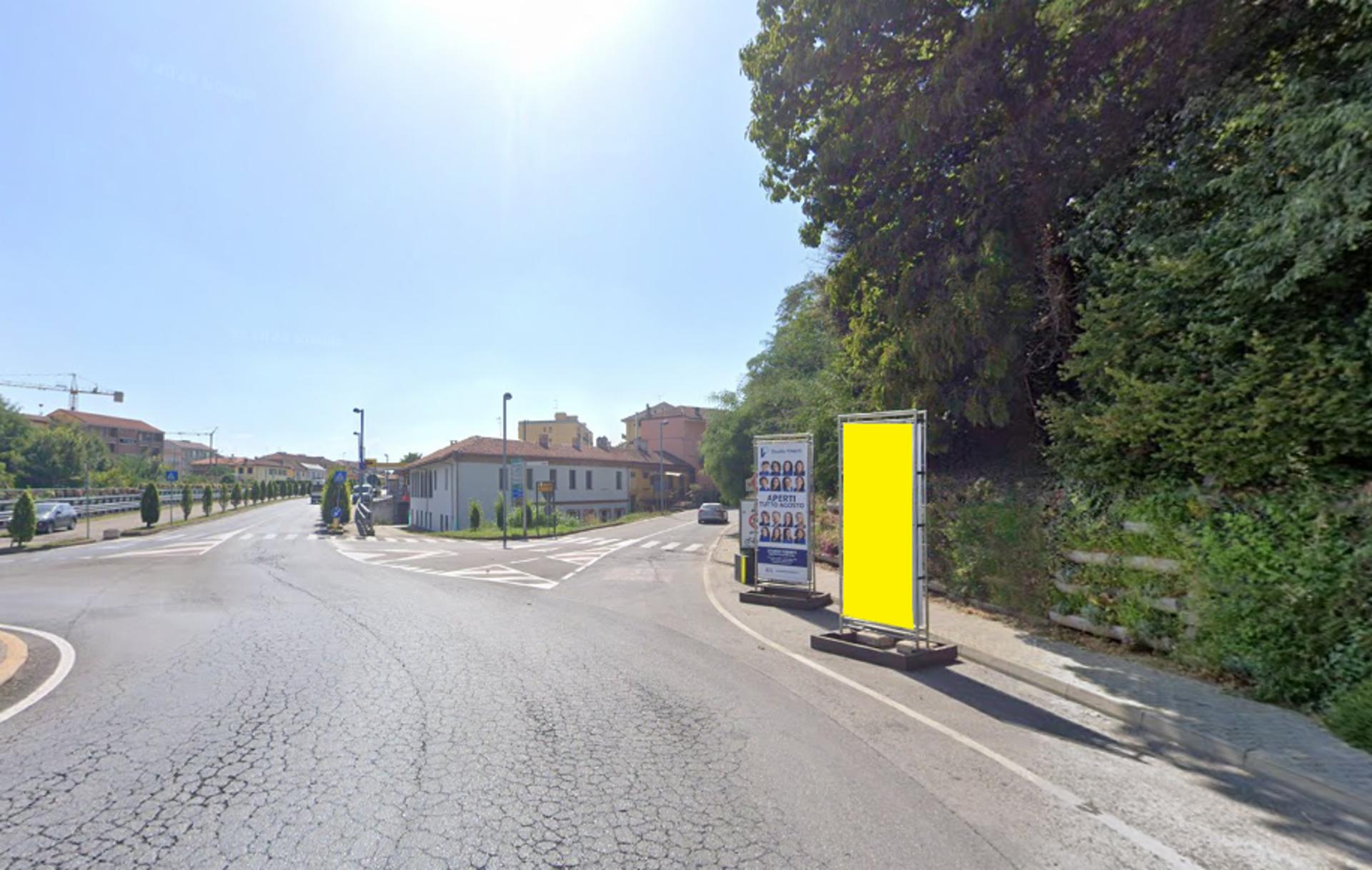 Impianto TOTEM a Bra, in zona Molinaro Arredamenti