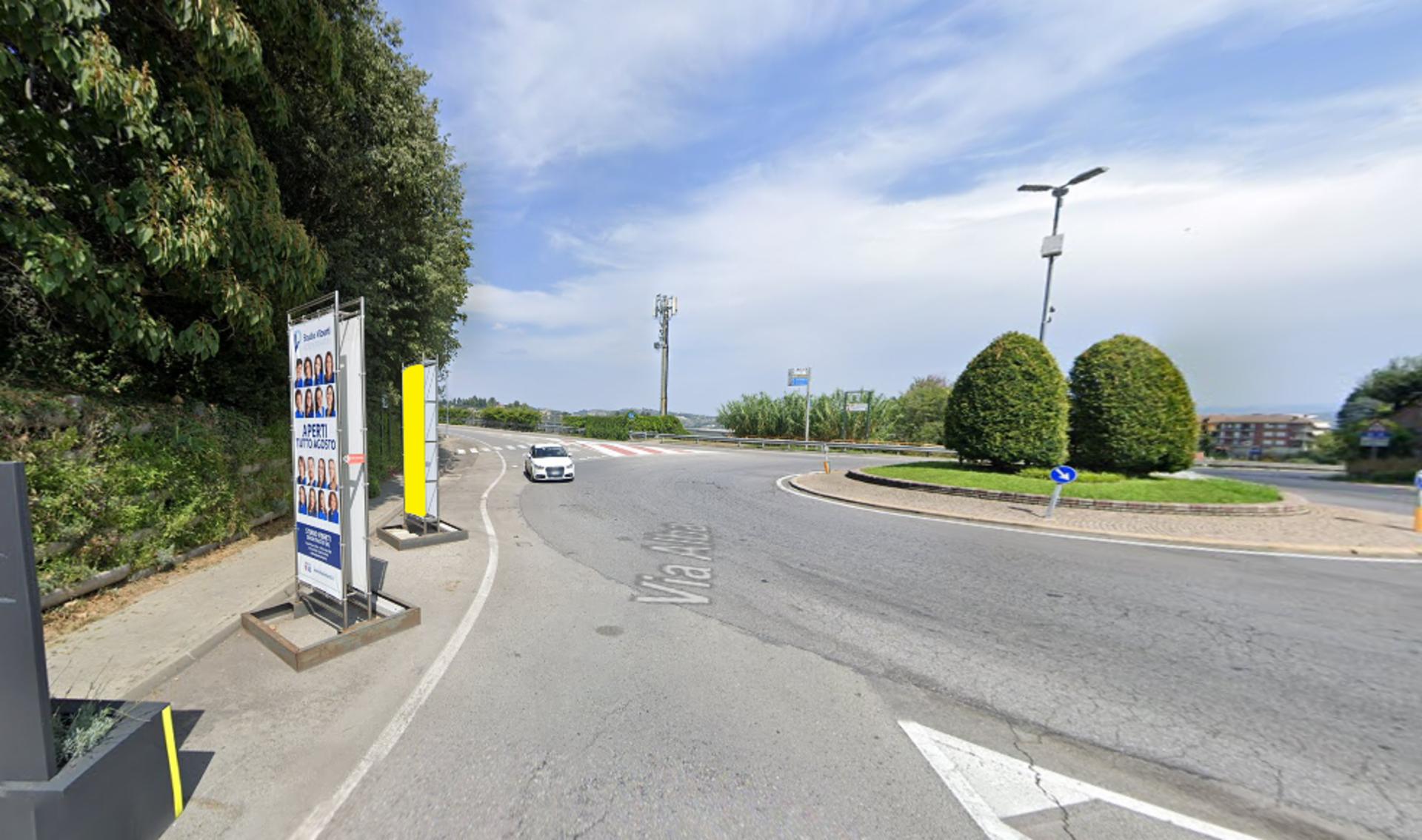Impianto TOTEM a Bra, in zona Molinaro Arredamenti