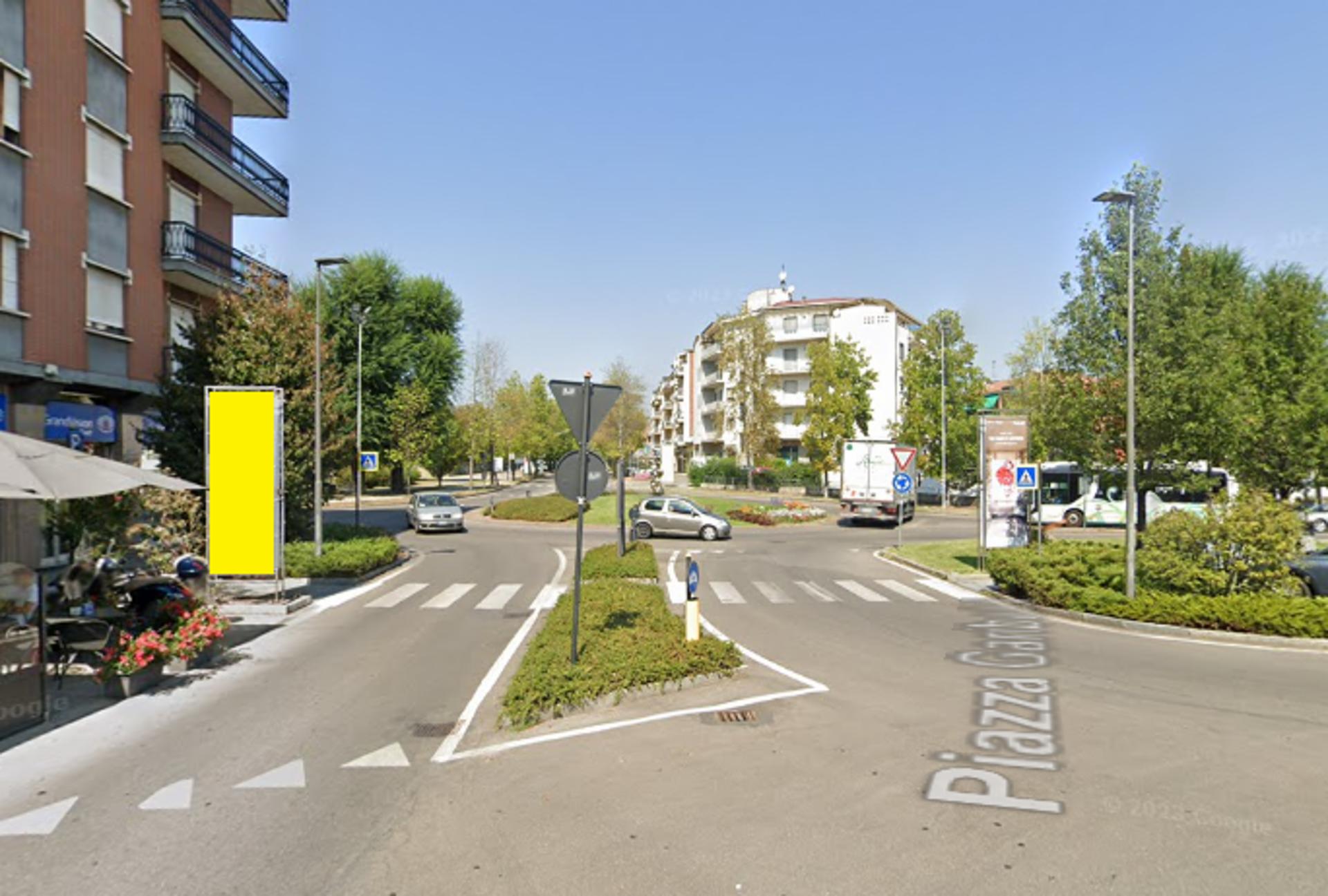 Impianto TOTEM a Alba, in zona Presto Fresco