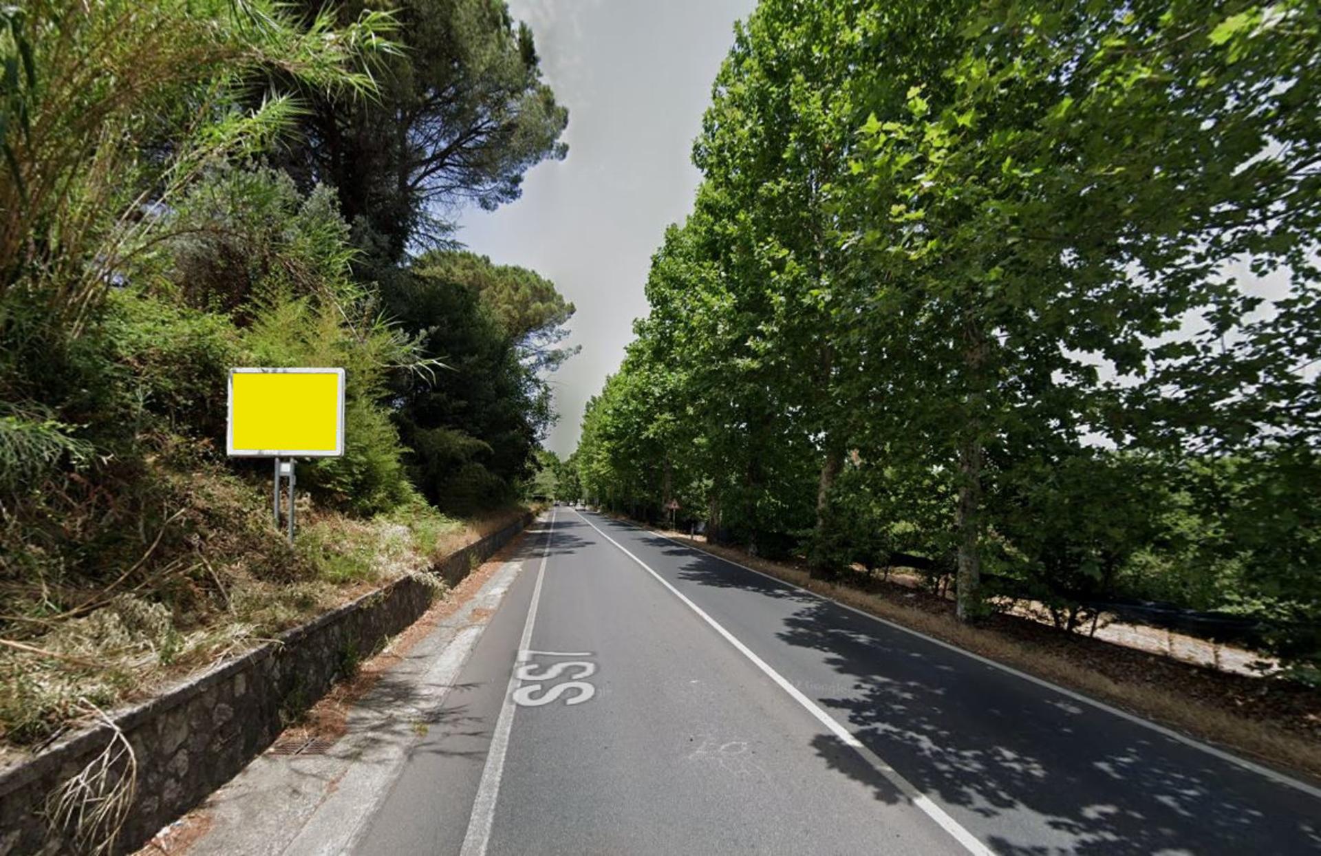 Impianto CARTELLONISTICA a Velletri, in zona Zi Fabrizio