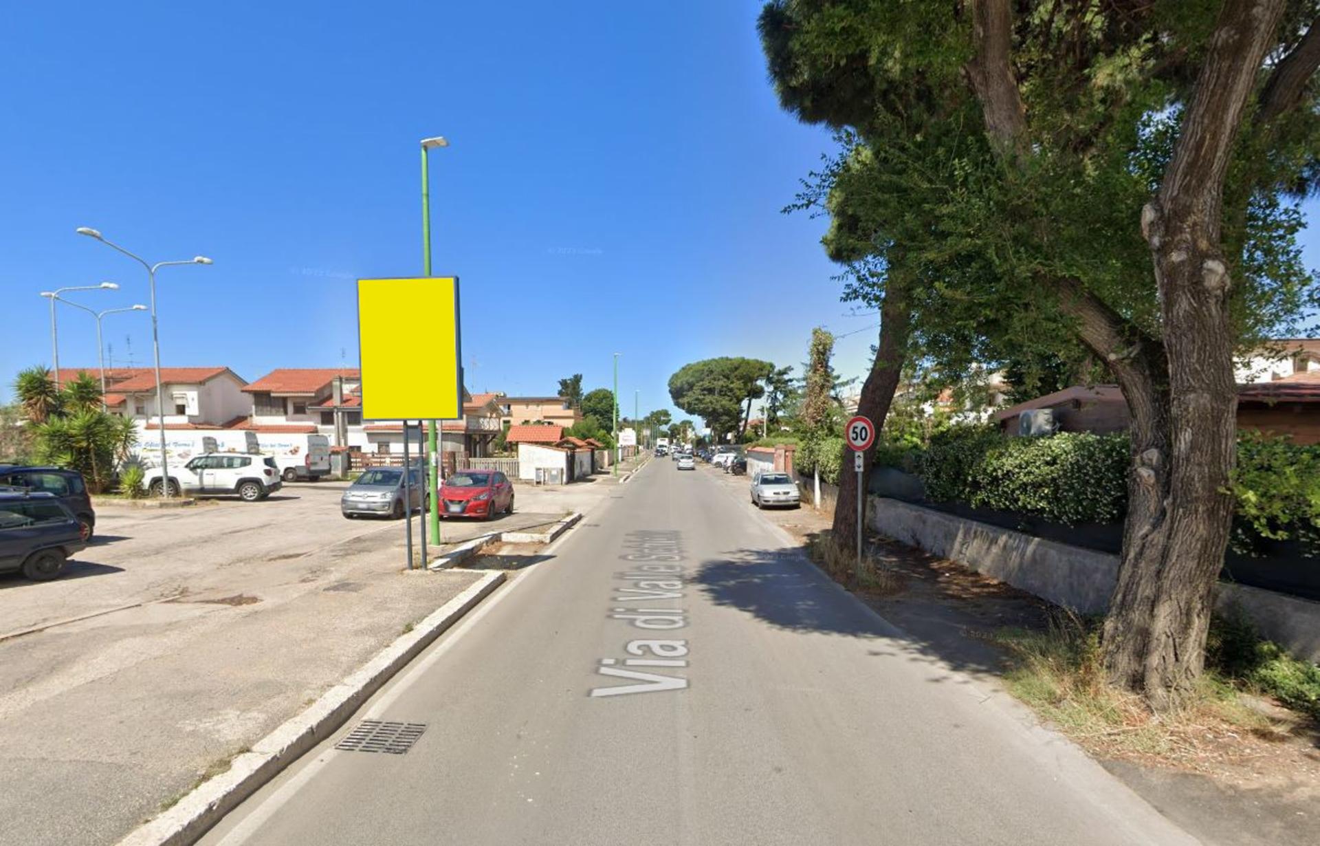 Impianto CARTELLONISTICA a Anzio, in zona Claudette Boutique