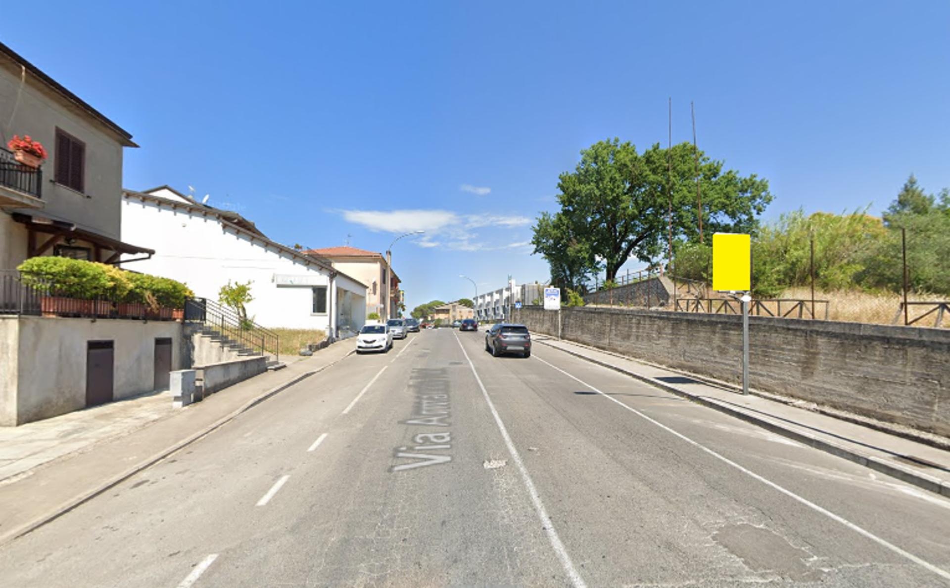 Impianto CARTELLONISTICA a Frosinone, in zona Caffè Ceccarelli