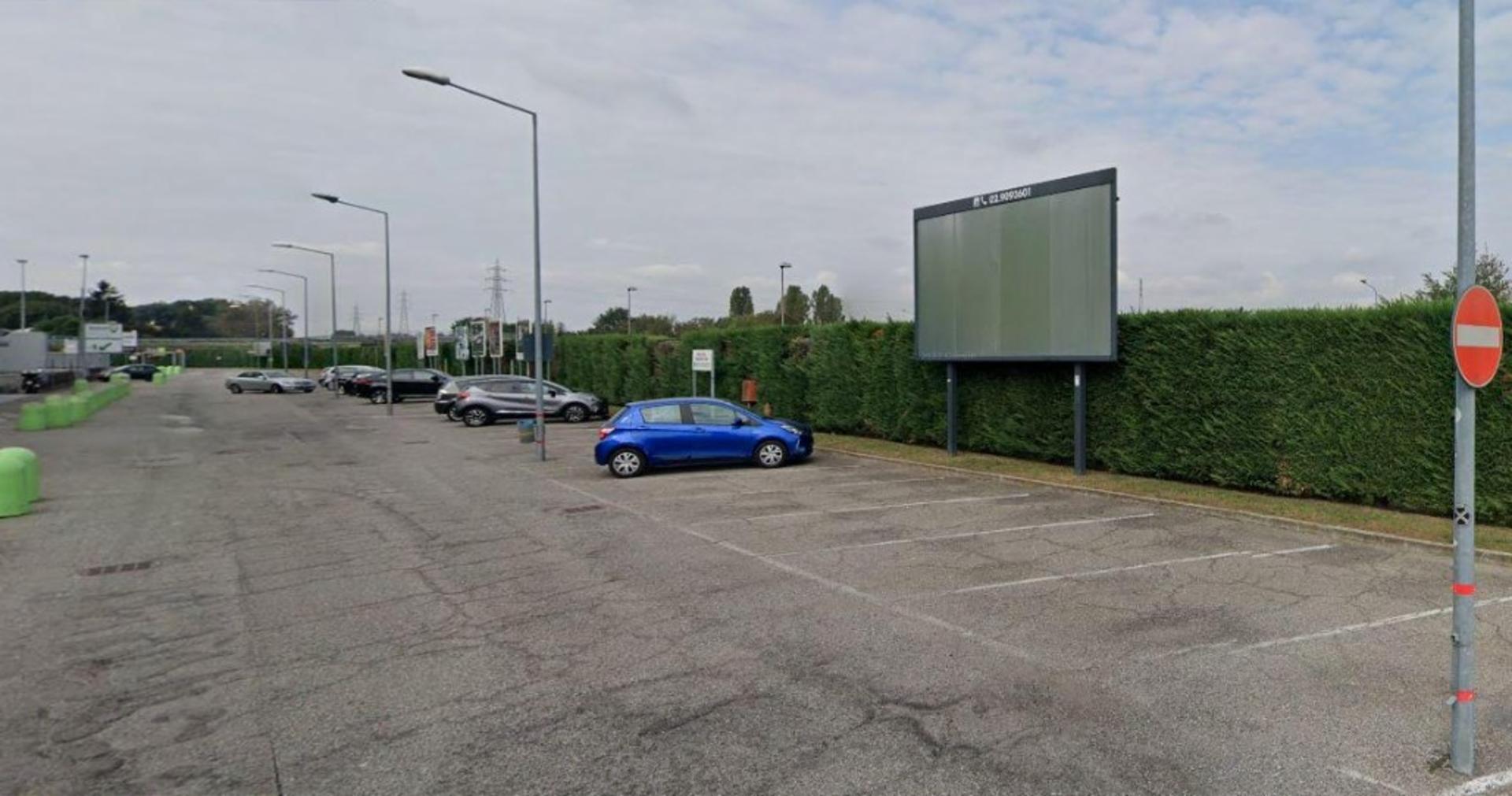 Impianto 6 X 3 a Cerro Maggiore, in zona Bowling Space - Cerro Maggiore