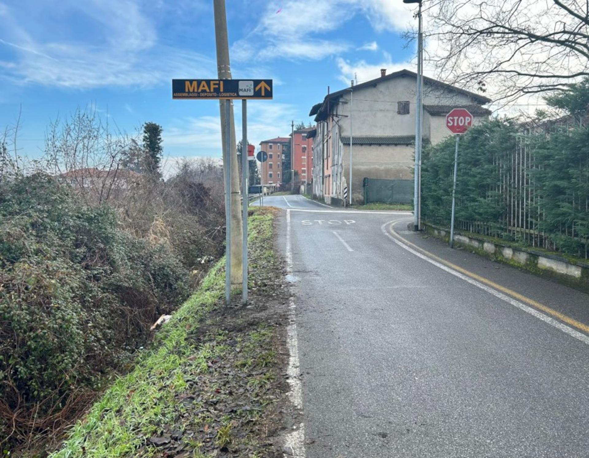 Impianto FRECCE / PREINSEGNE a Canonica d'Adda, in zona Biblioteca comunale