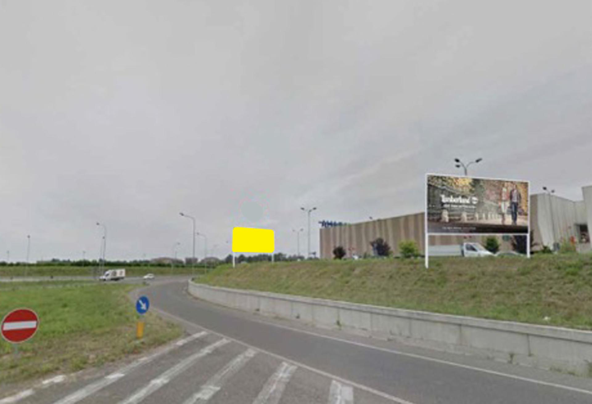Impianto 6 X 3 a Alessandria, in zona Sushizero