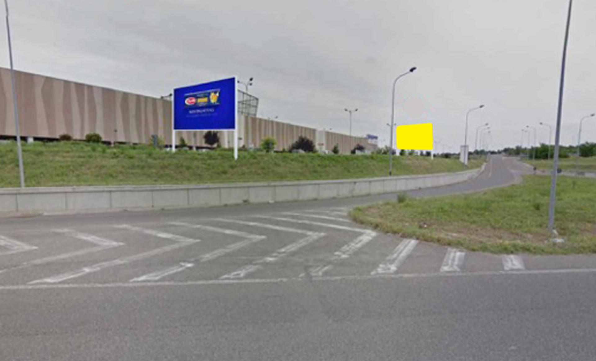 Impianto 6 X 3 a Alessandria, in zona Sushizero