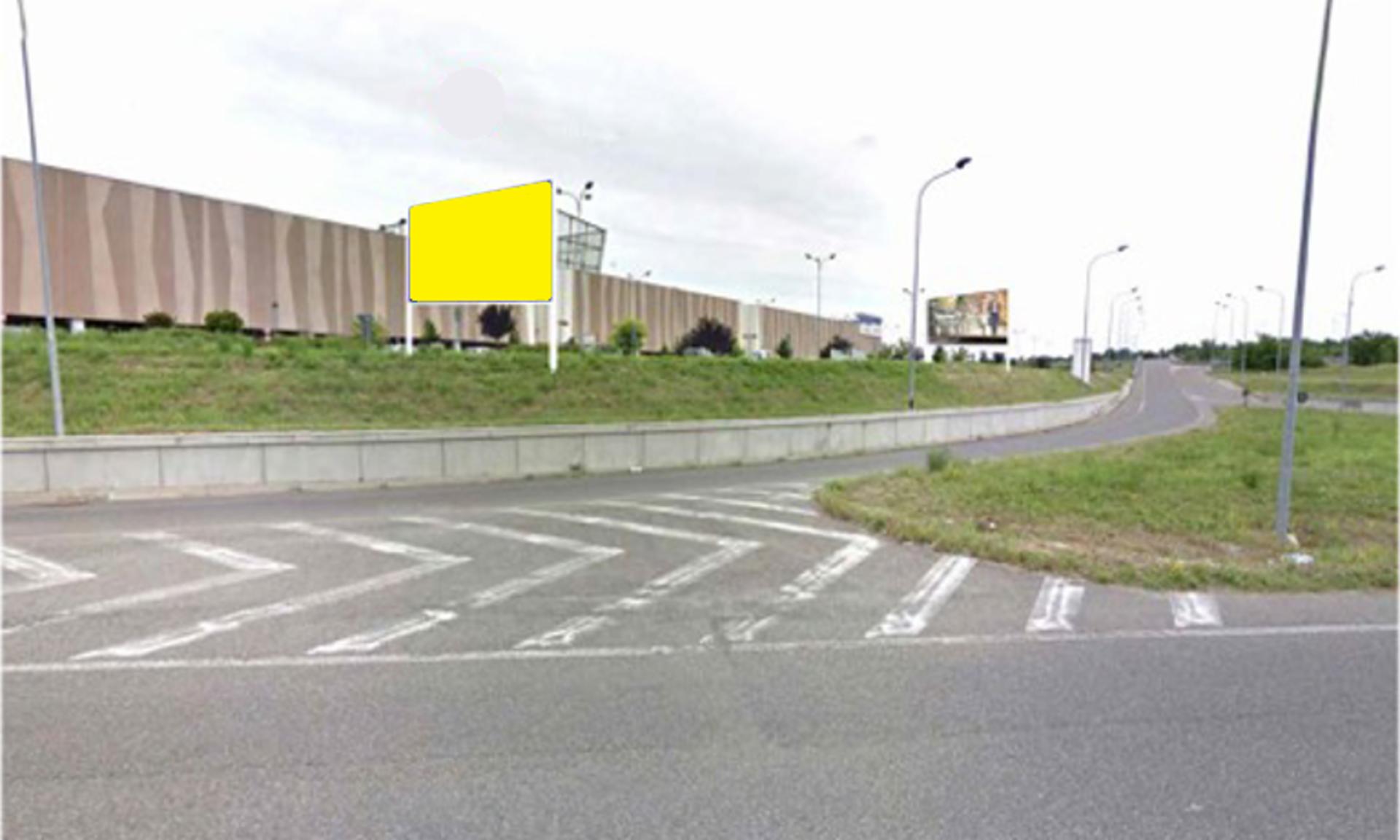 Impianto 6 X 3 a Alessandria, in zona Sushizero