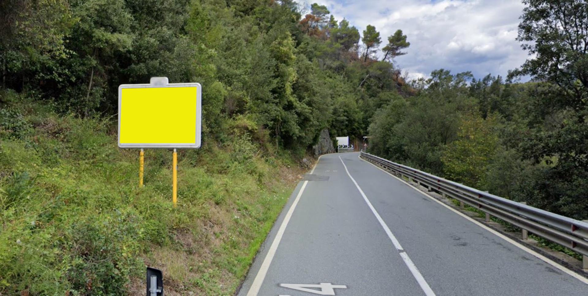 Impianto CARTELLONISTICA a Olivetta San Michele, in zona Bar Tabacchi