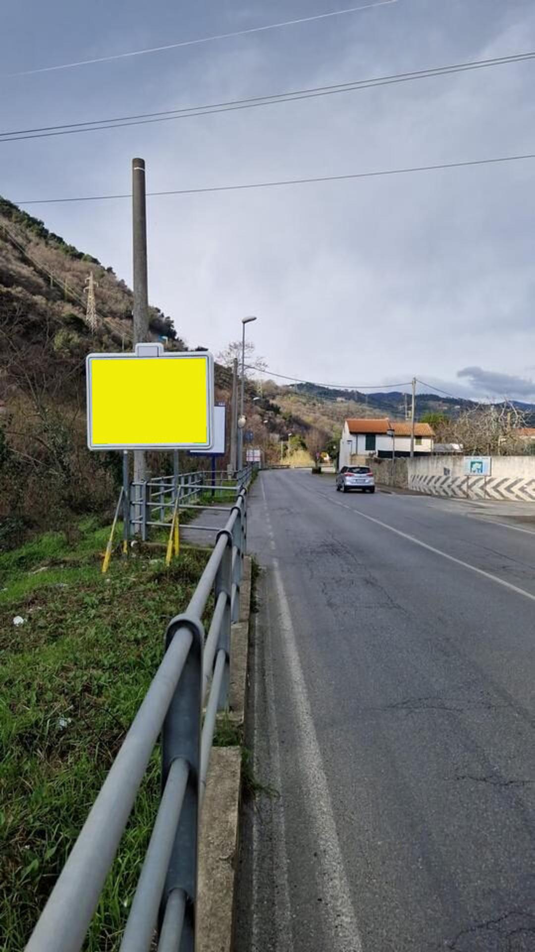 Impianto CARTELLONISTICA a Finale Ligure, in zona Osteria del Castel Gavone