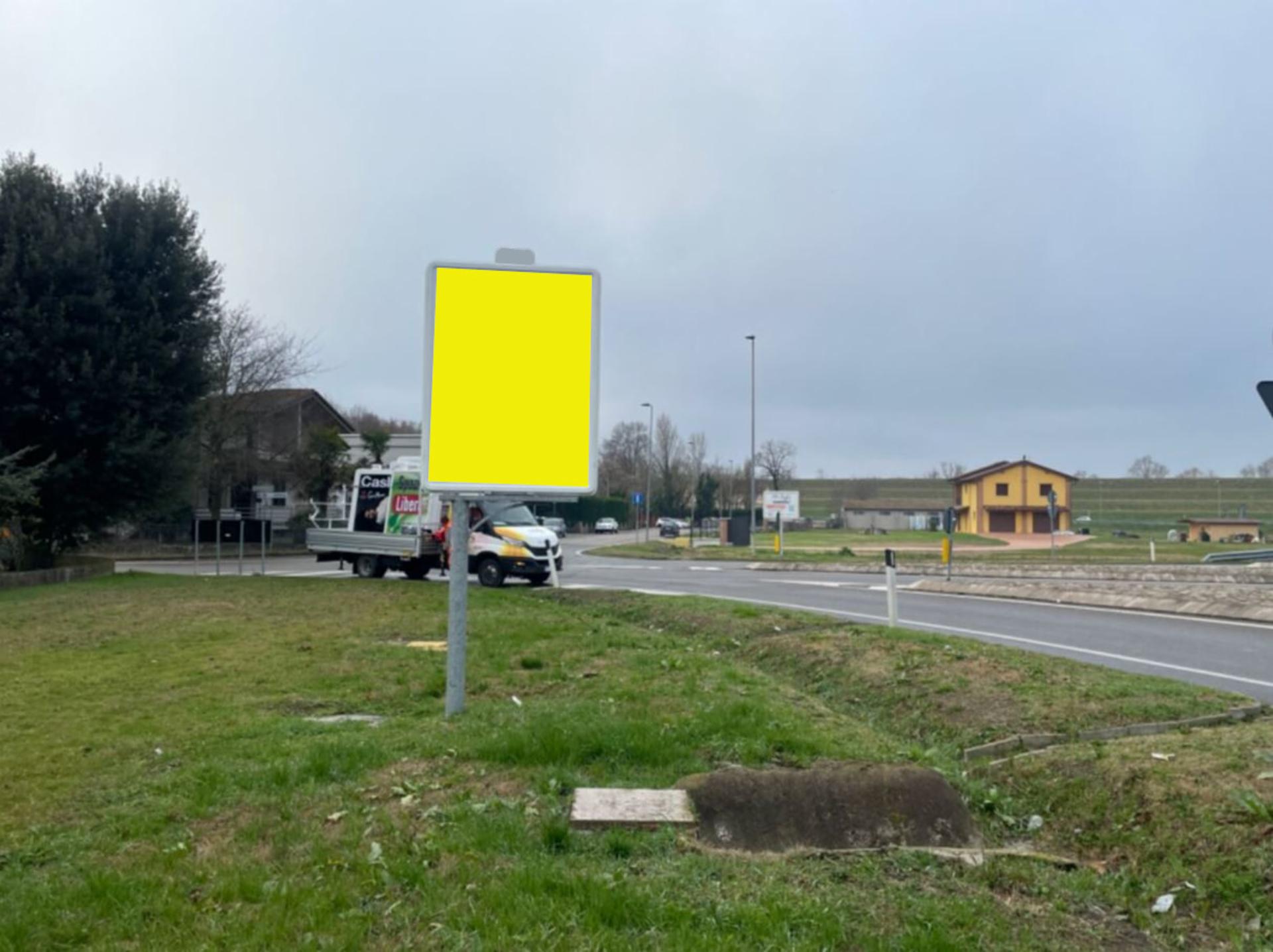 Impianto CARTELLONISTICA a Argenta, in zona Ipercoop